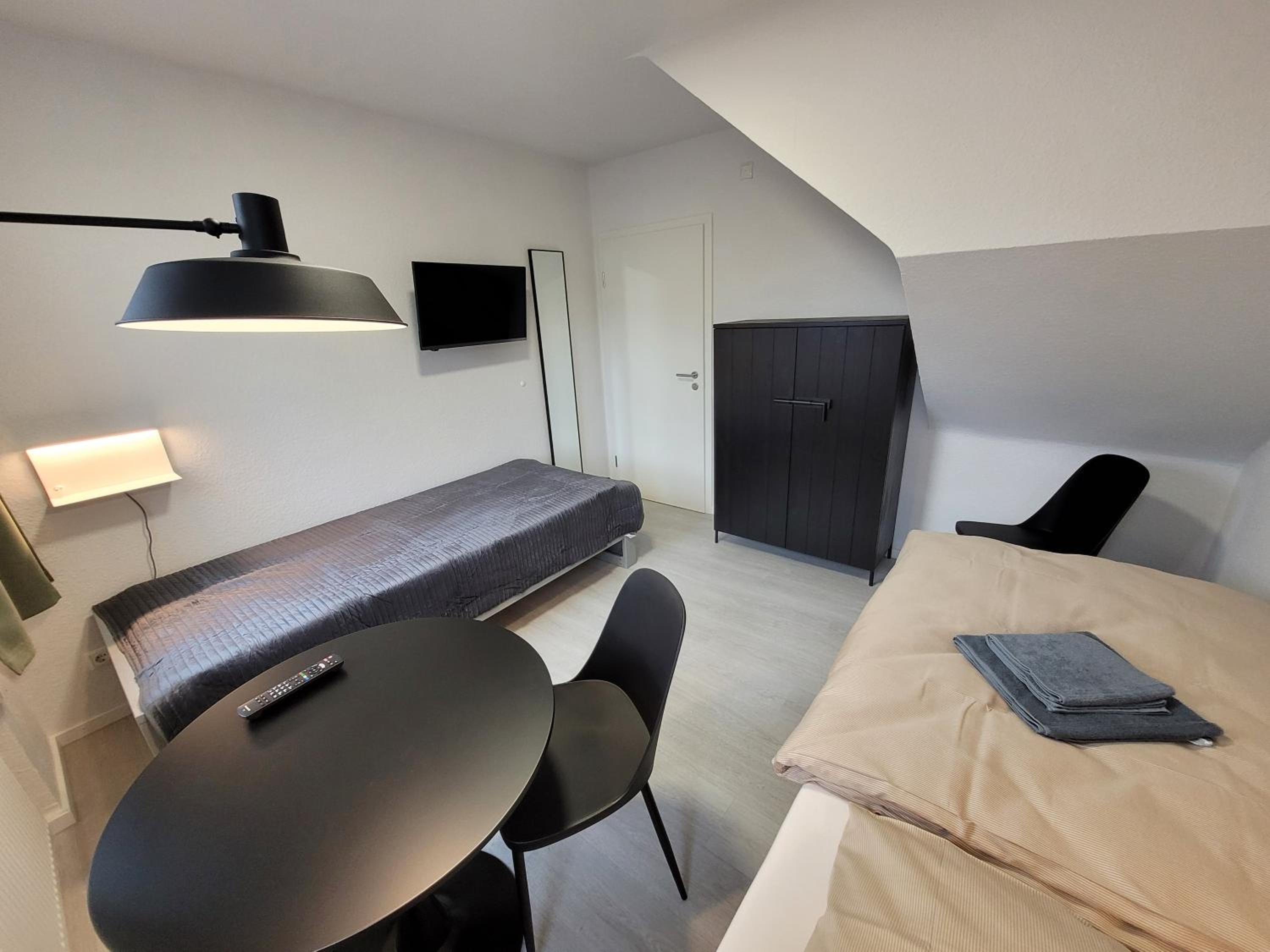 Standard Twin Room with Shared Bathroom