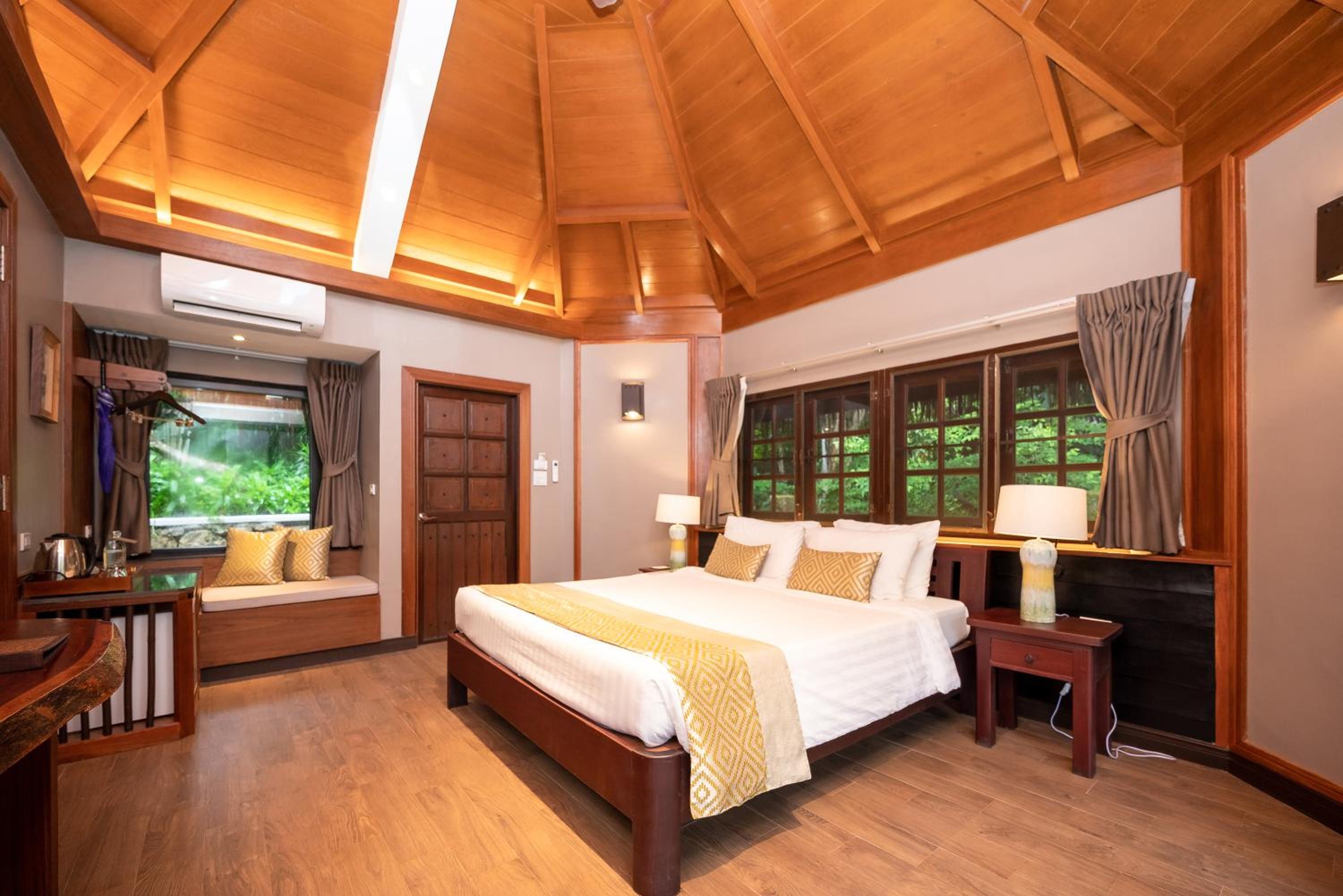 Superior Double or Twin Room - Photo 1