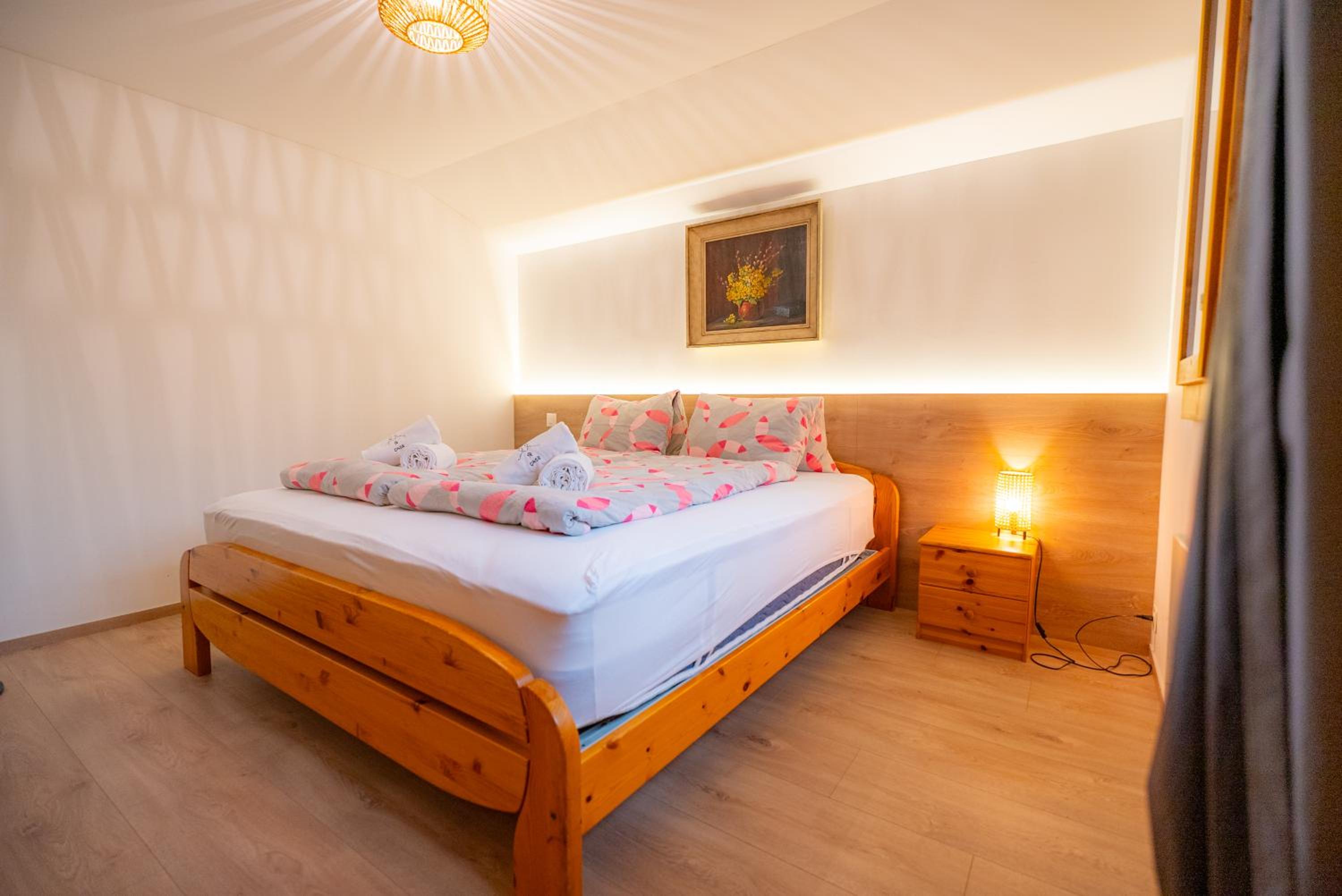 Standard Double Room with Shared Bathroom and Toilet photo 3