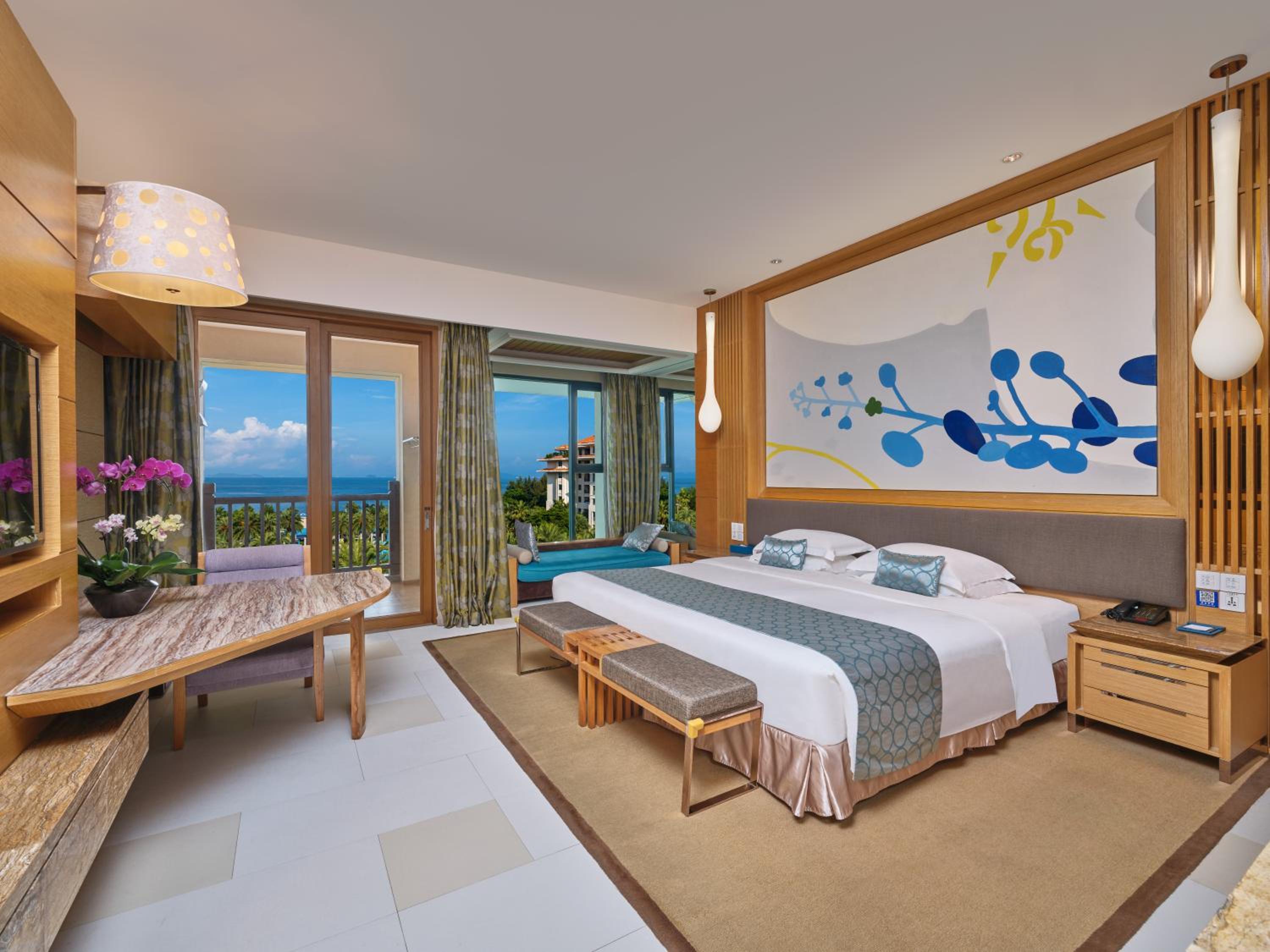 Deluxe King Room with Sea View (include hot spring tickets for 2 pax) - Photo 1