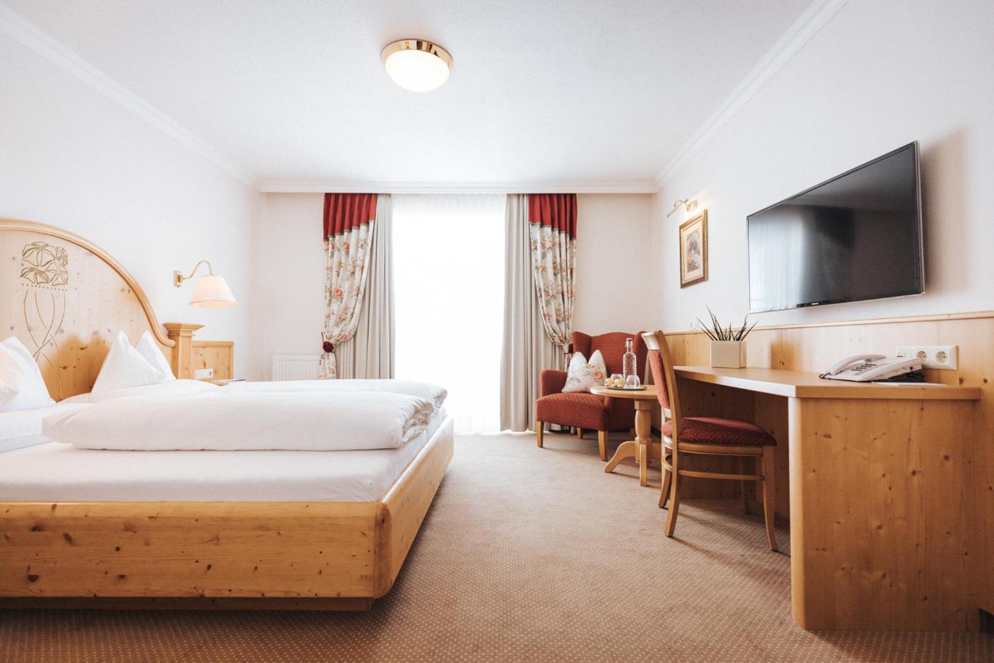 Double Room with Balcony photo 3