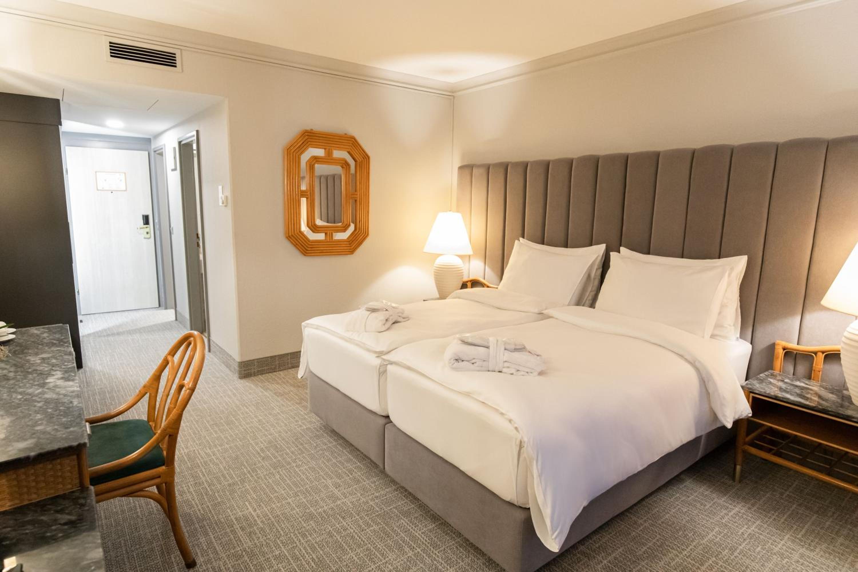 Superior Double Room - Photo 4