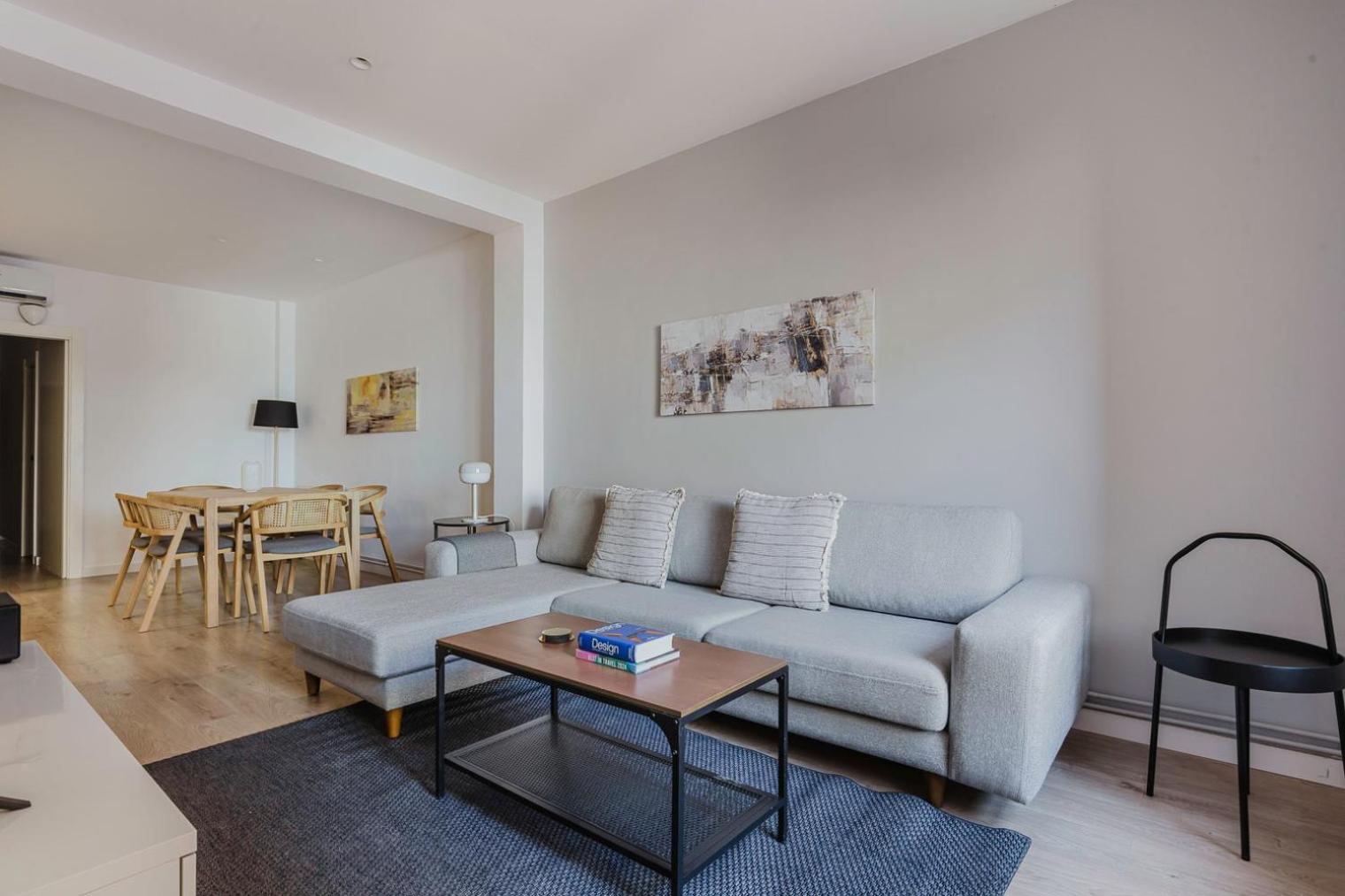 Three-Bedroom Apartment photo 2