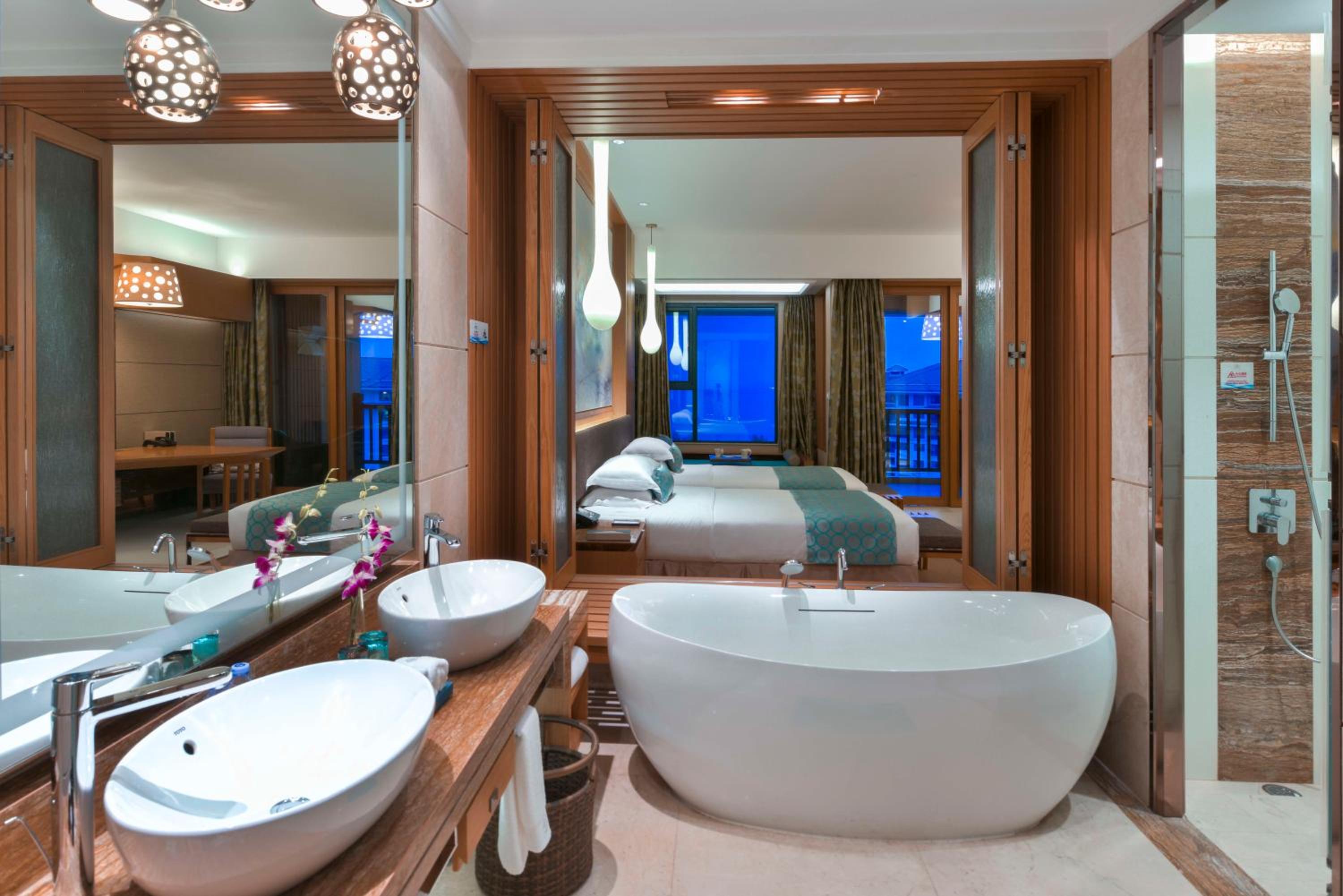 Premier Twin Room with Sea View(include hot spring tickets for 2 pax)