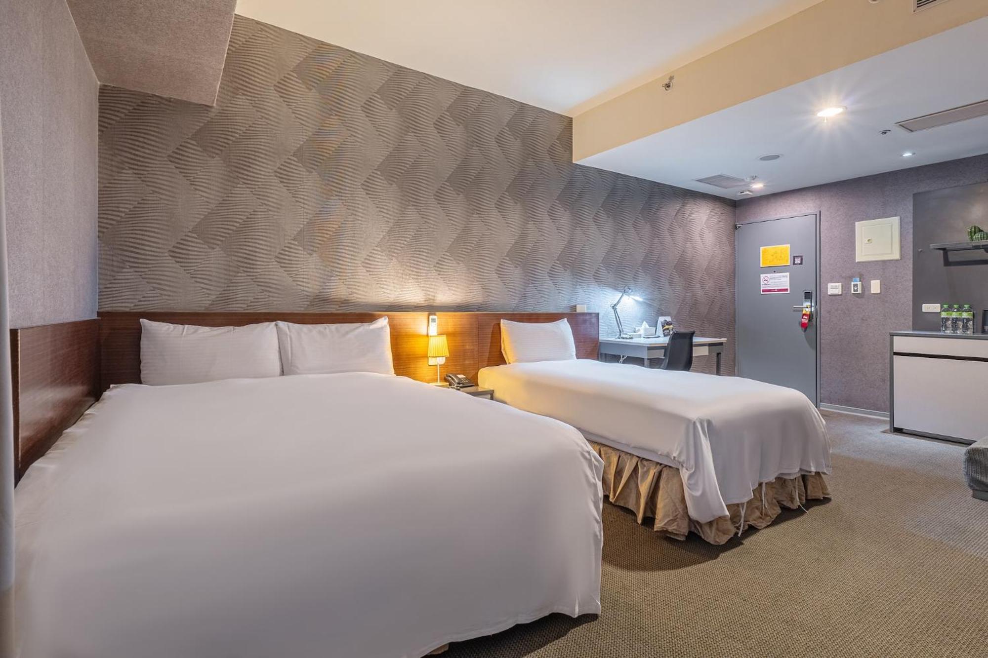 Business Triple Room photo 2