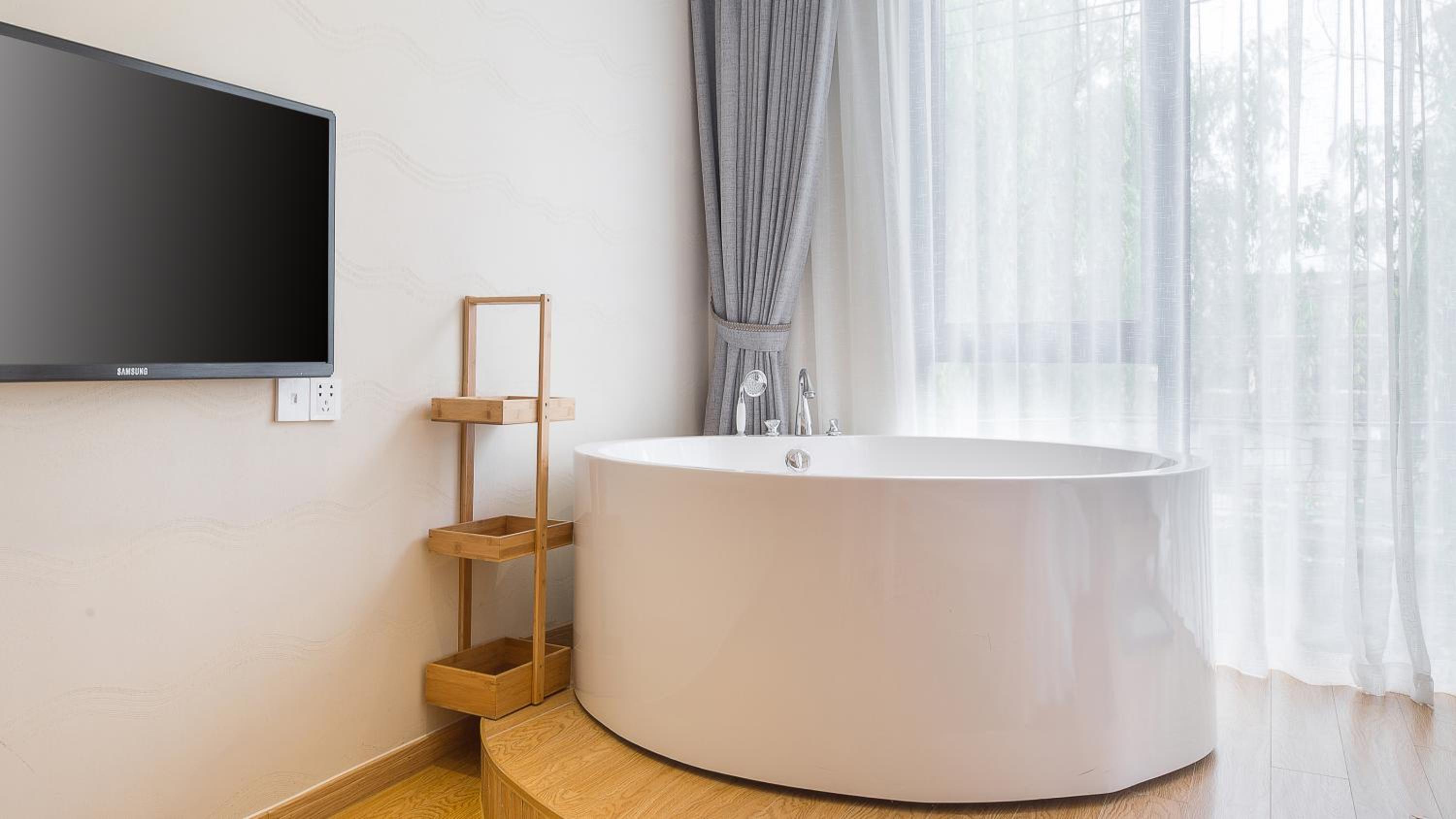 King Room with Spa Bath photo 2