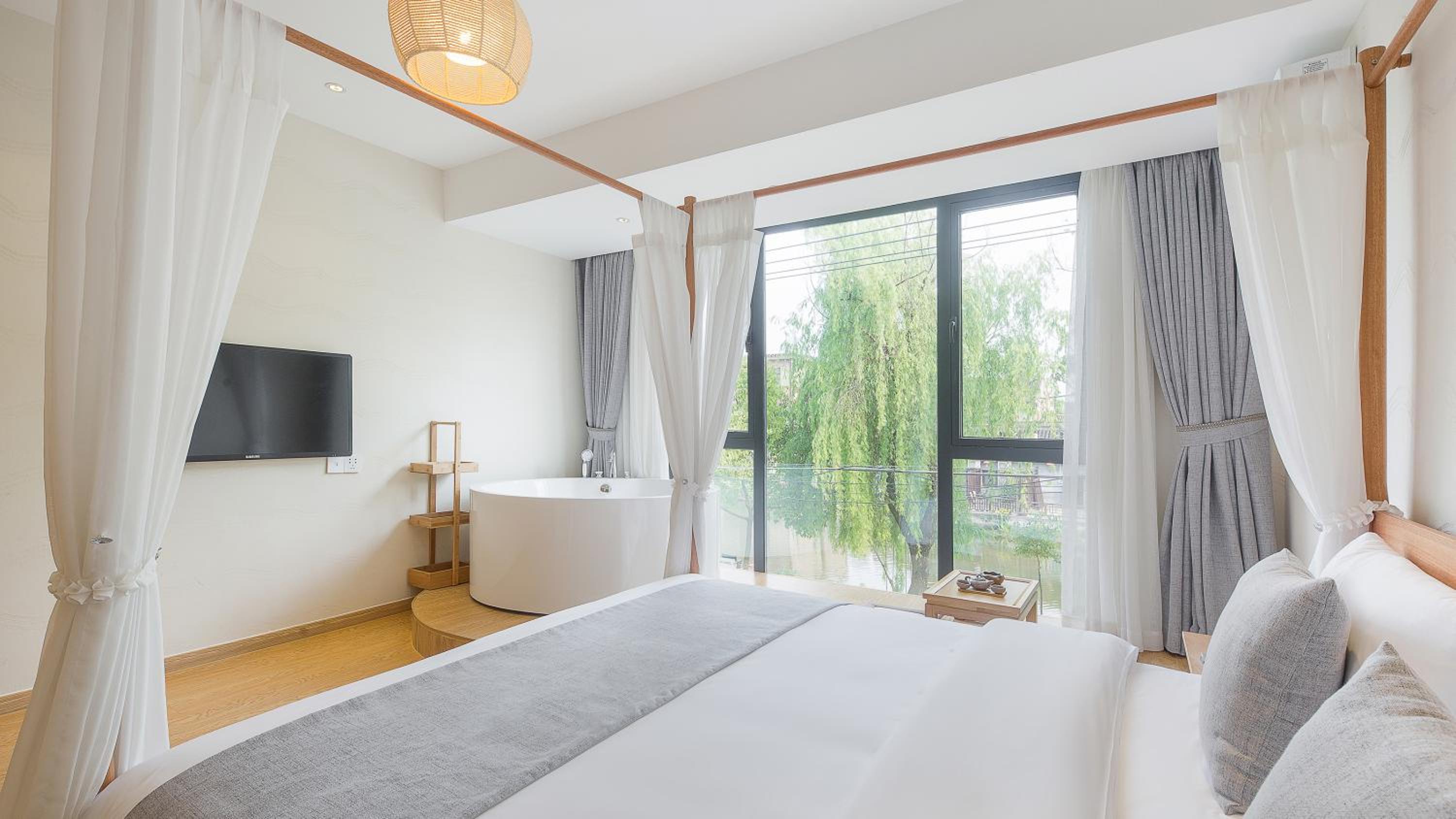 King Room with Spa Bath photo 3