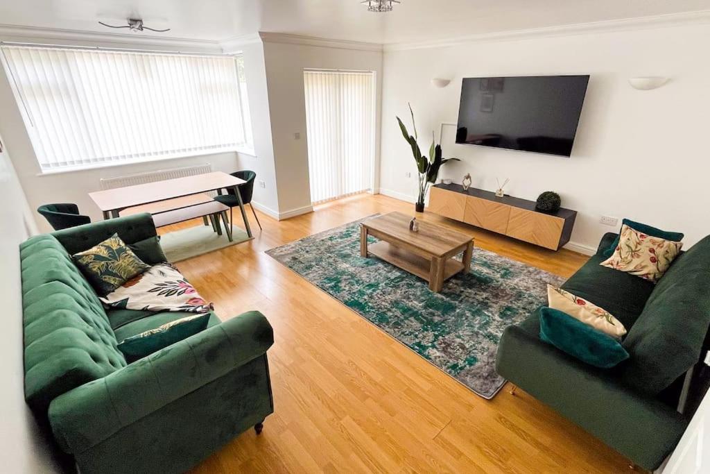 Four-Bedroom House photo 1