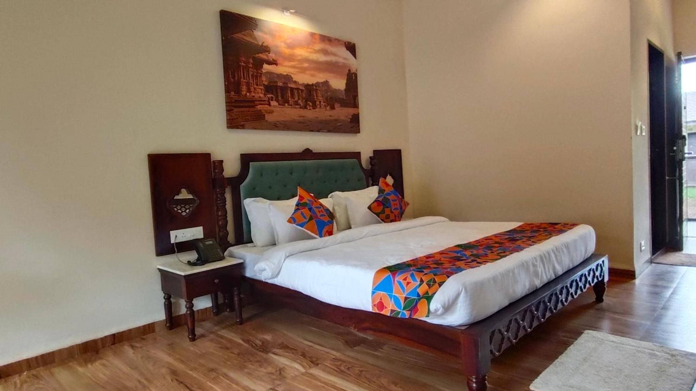 Superior King Room