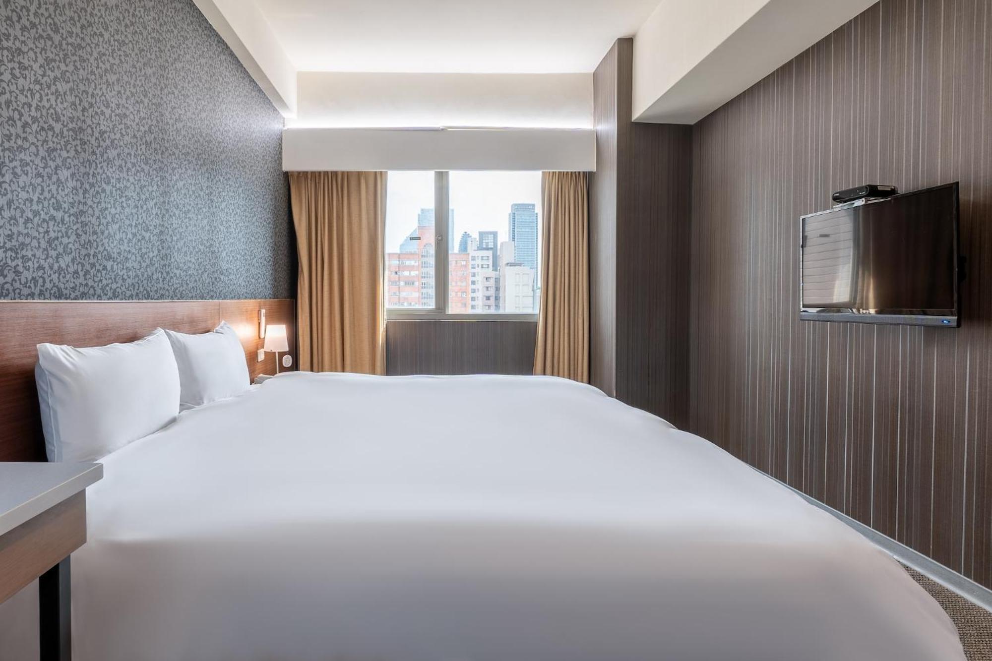 Double or Twin Room (Check-in after 20:00) photo 3