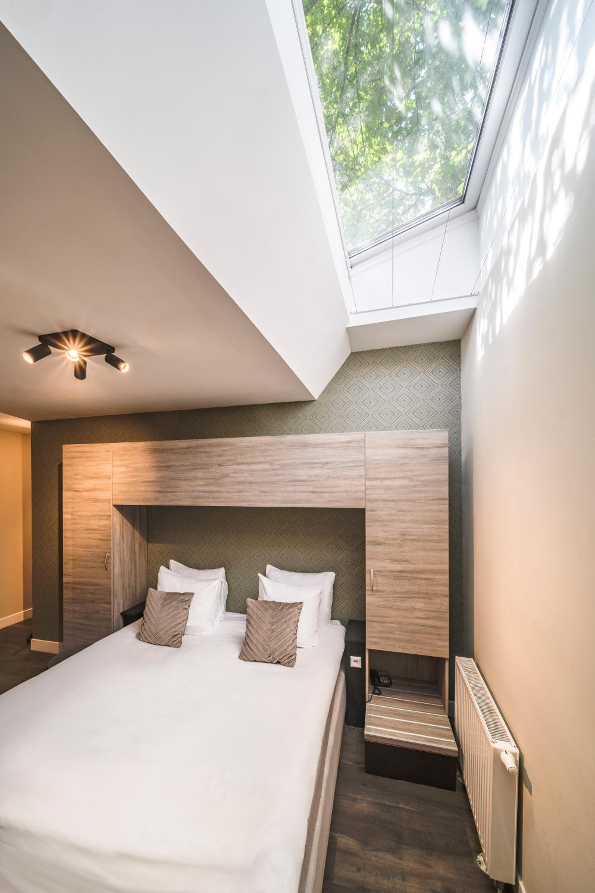 Ground Floor Double Room without windows
