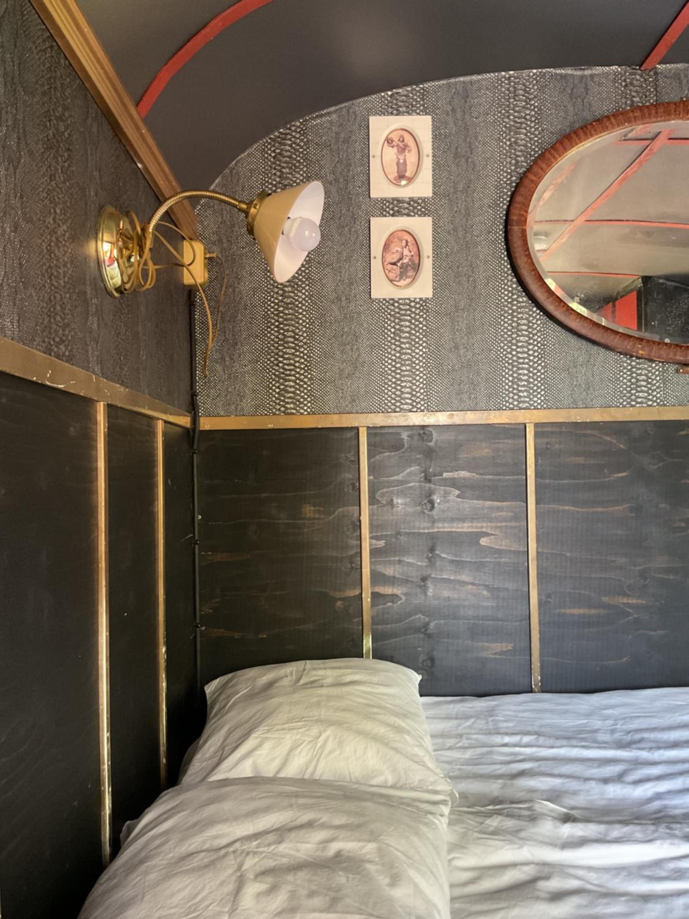 The Snake Charmer's Room photo 2