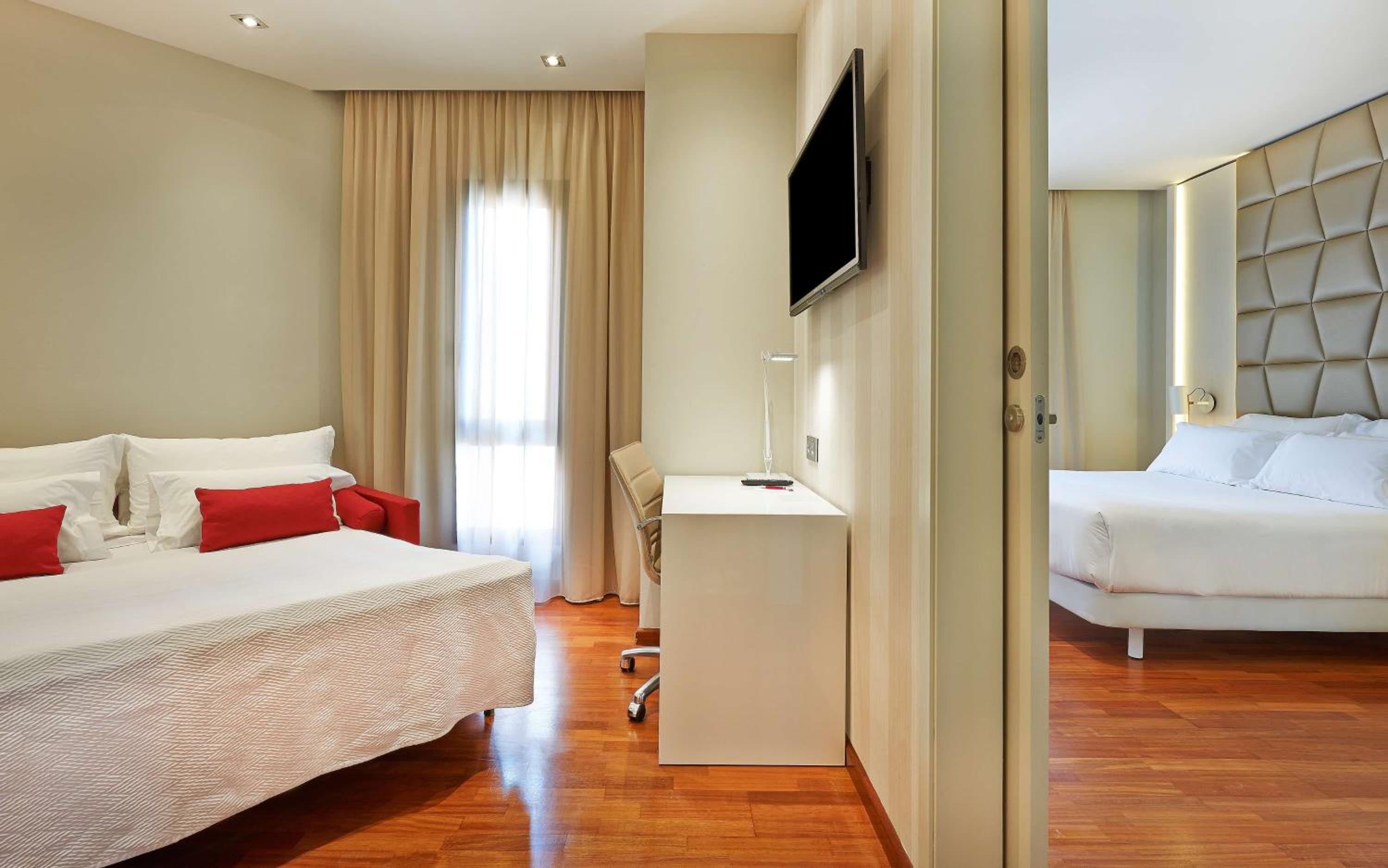 Habitación Cuádruple Familiar (3 Adultos + 1 Niño)