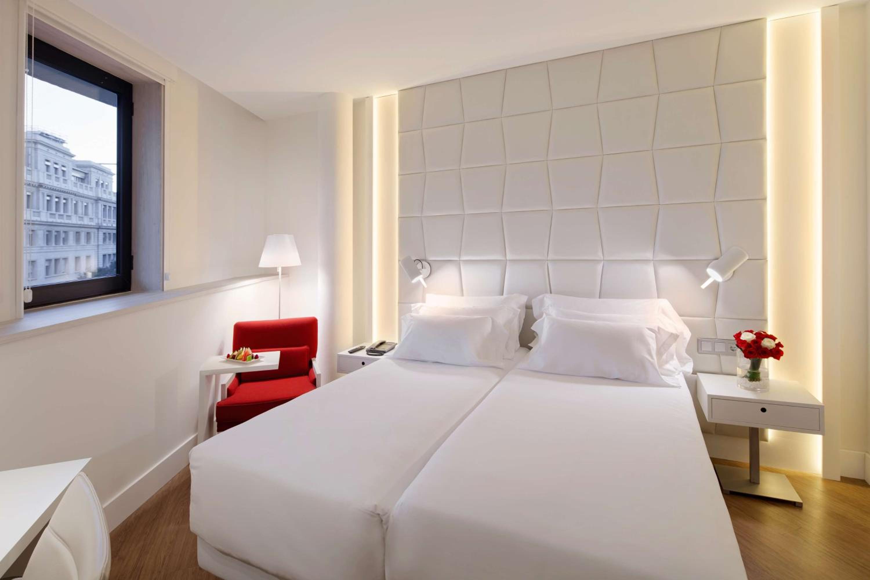 Superior Double Or Twin Room thumbnail 5