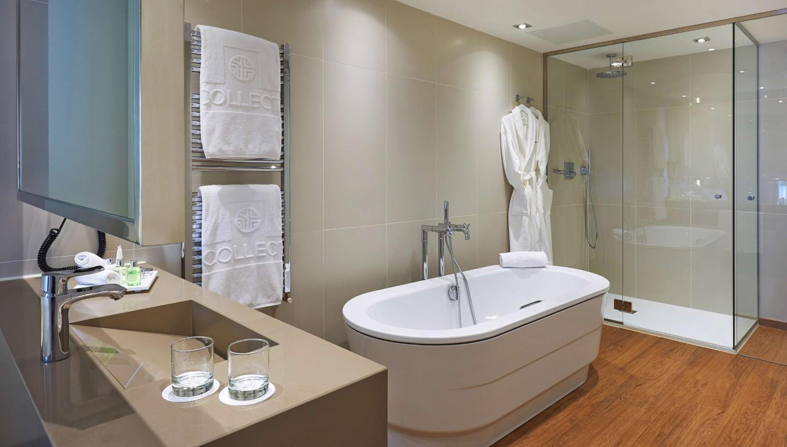 Family Quadruple Room (3 Adults + 1 Child)