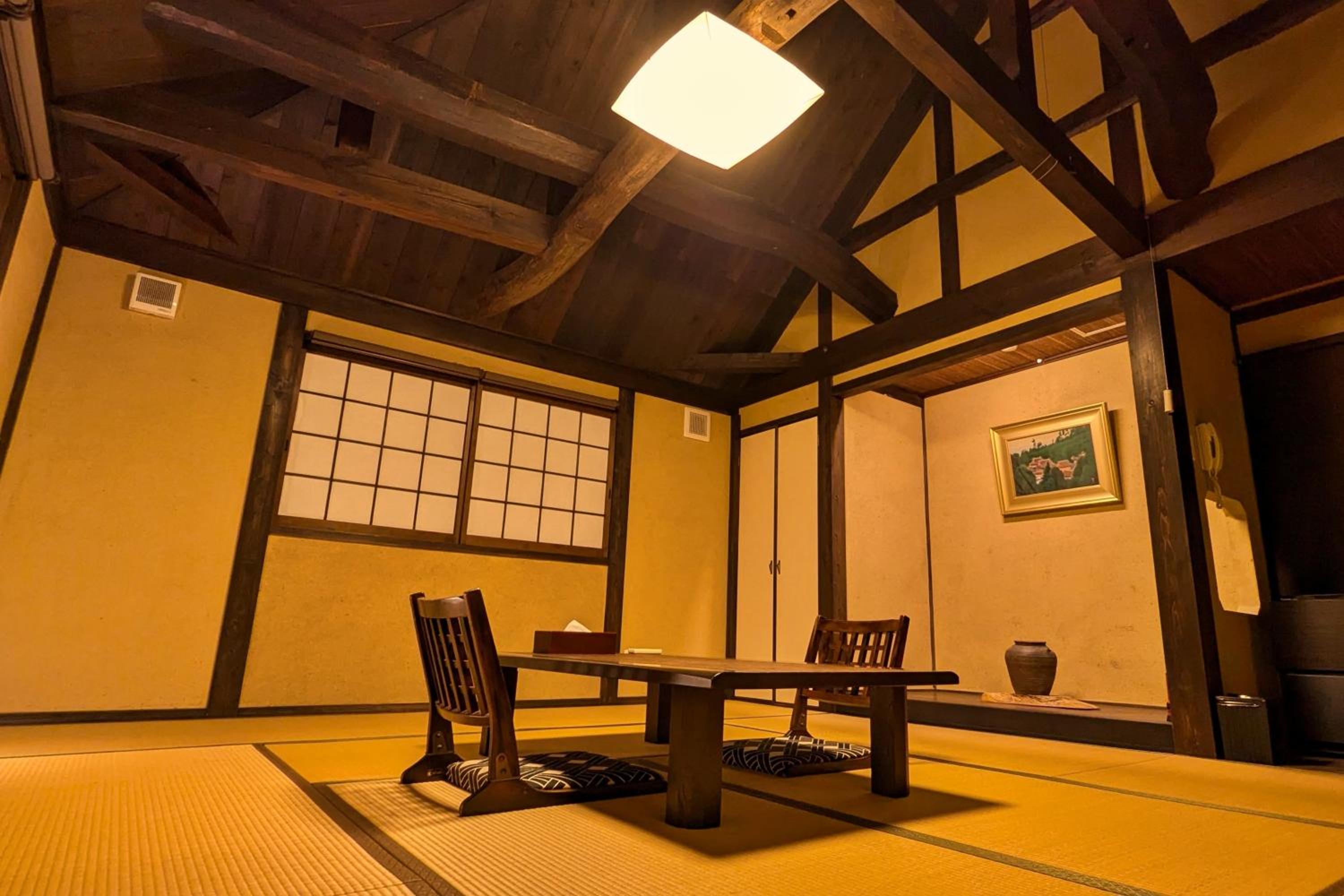 Japanese-Style Superior Room with Toilet - Photo 5