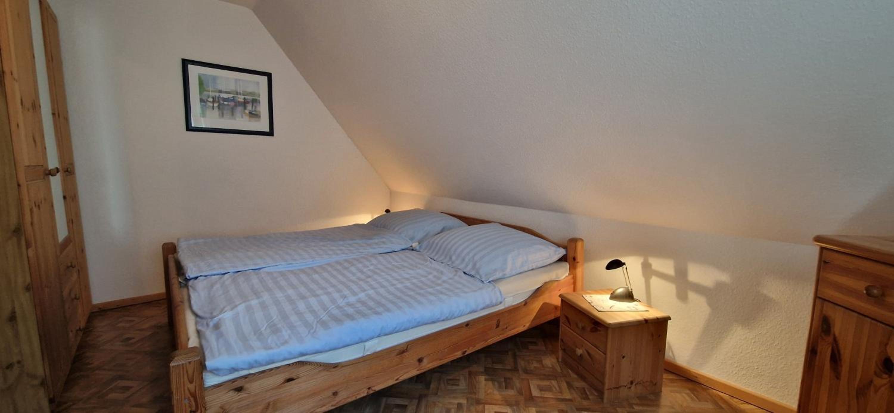Three-Bedroom House photo 3
