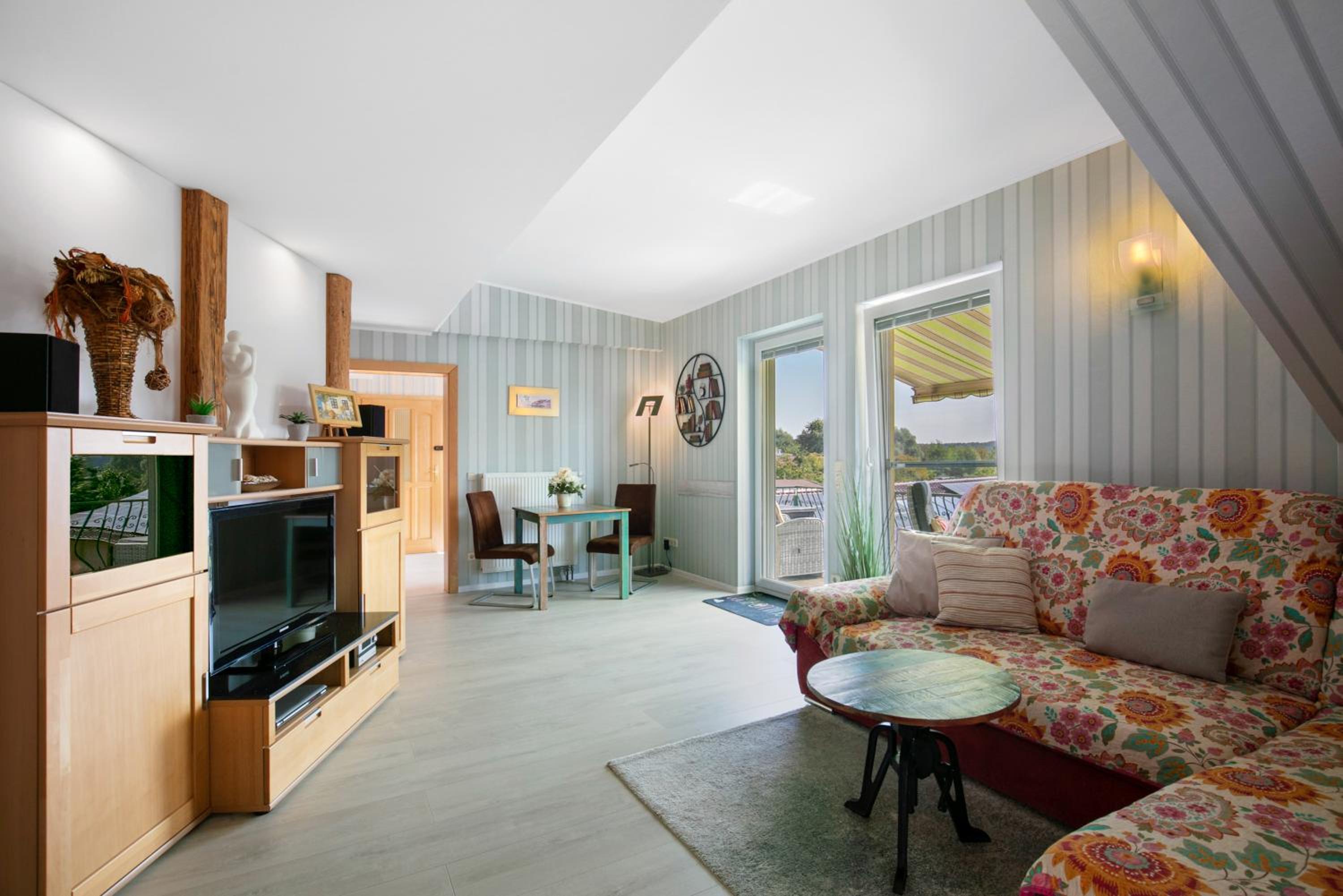 Superior One-Bedroom Apartment with Balcony