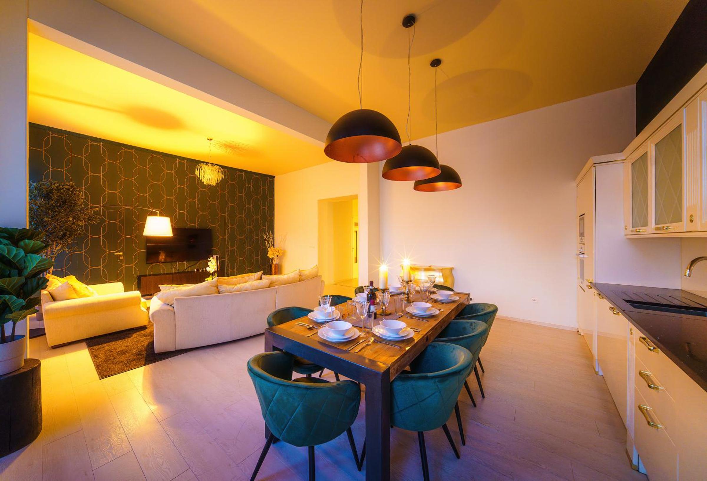 Apartment with Terrace thumbnail 5