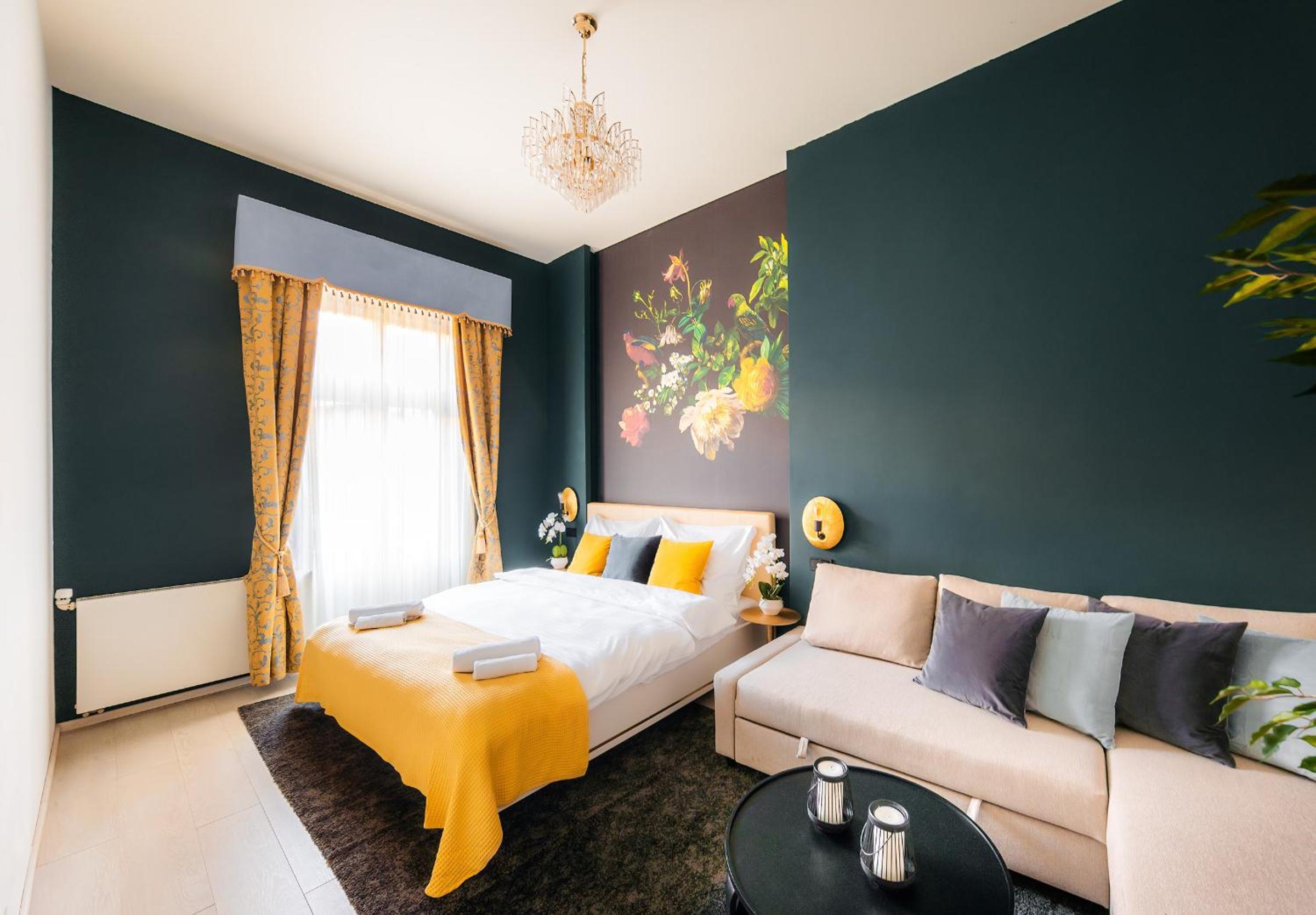 Apartment with Terrace thumbnail 5