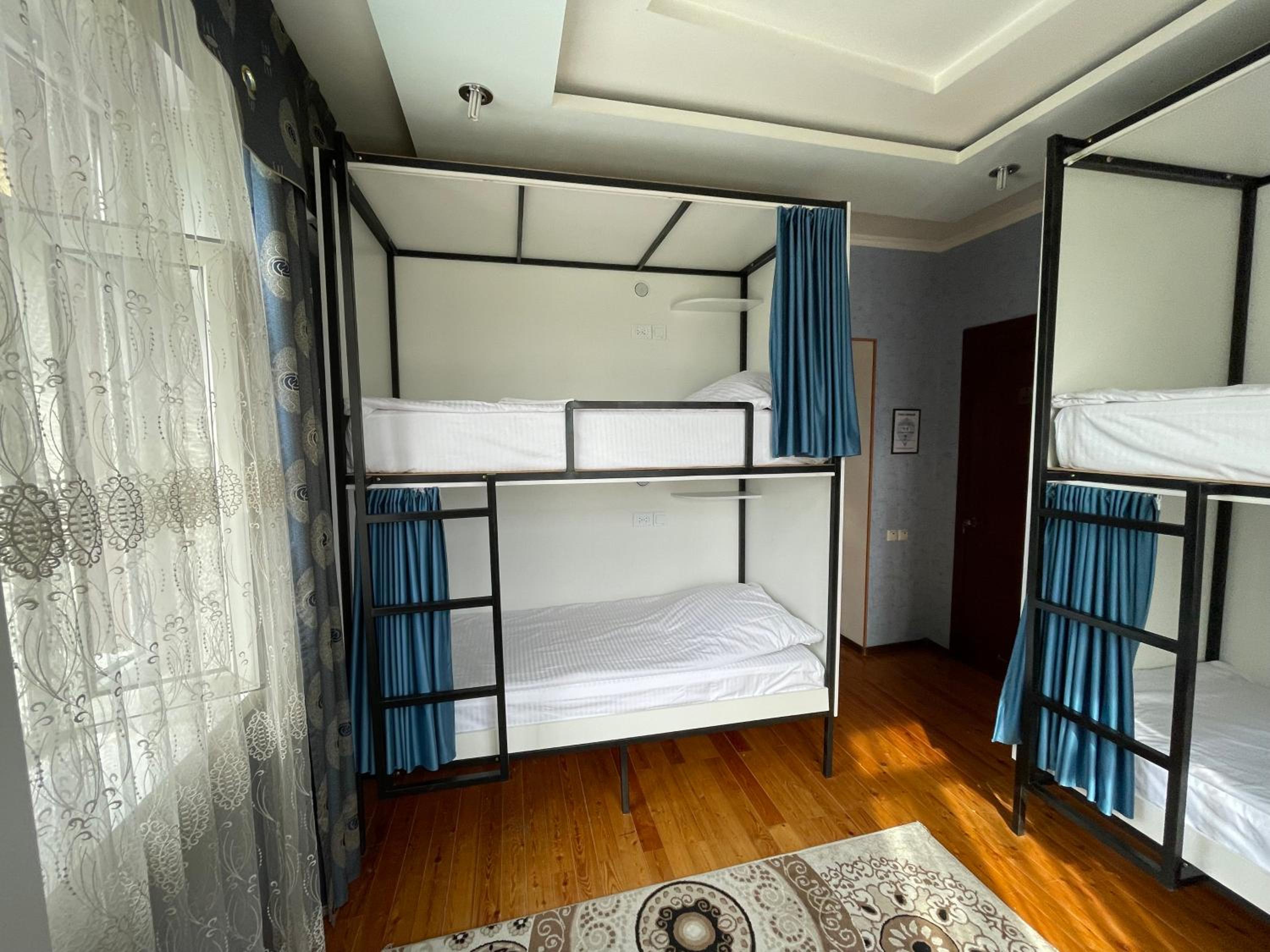 4-Bed Mixed Dormitory Room photo 3