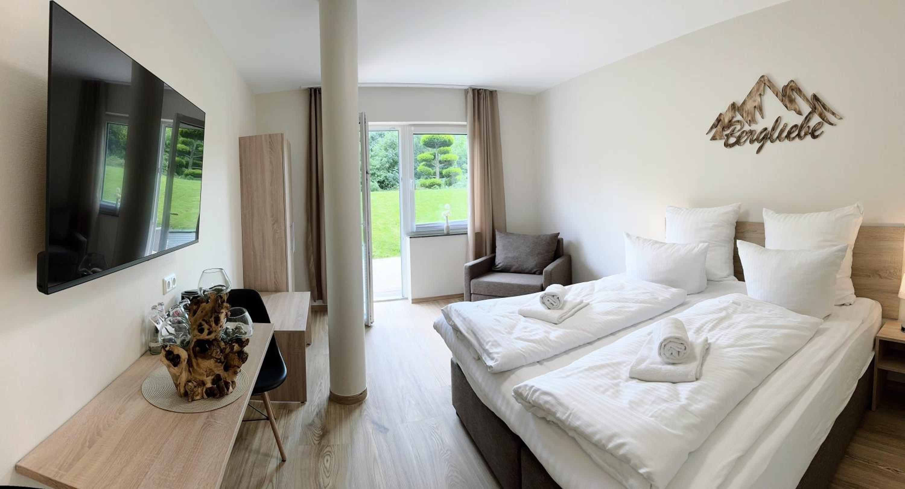 Double Room with Terrace - Photo 6