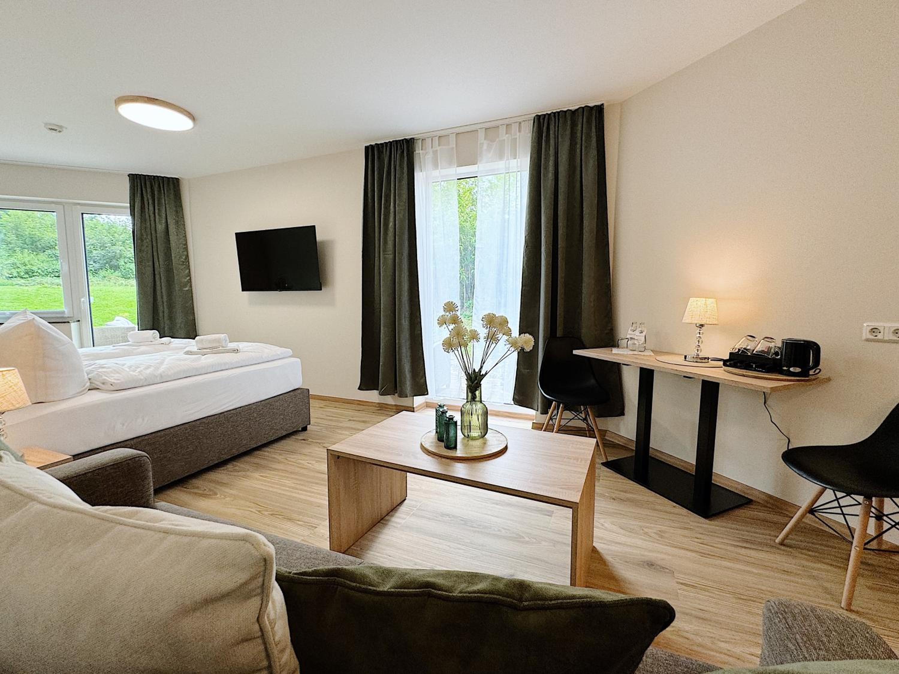 Double Room with Terrace - Photo 13