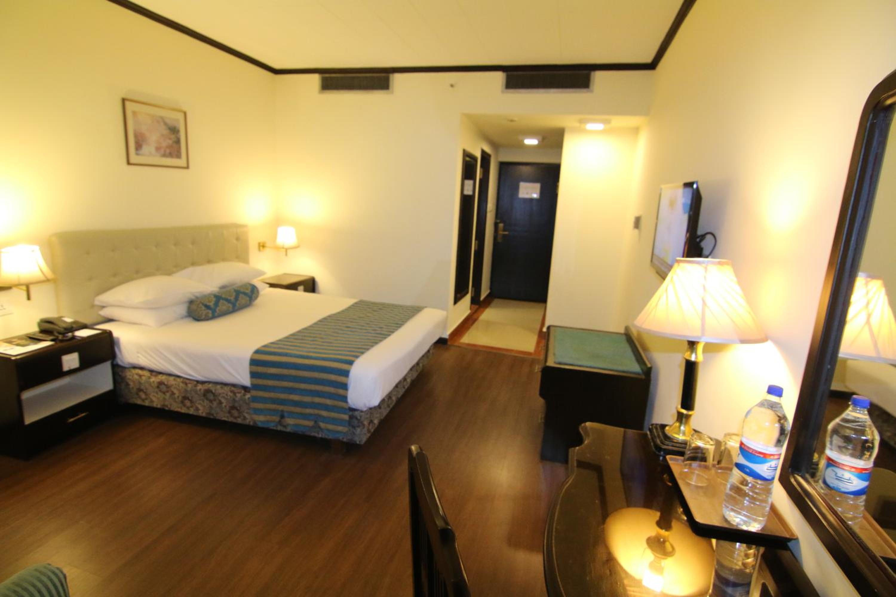 Standard Room - Photo 8