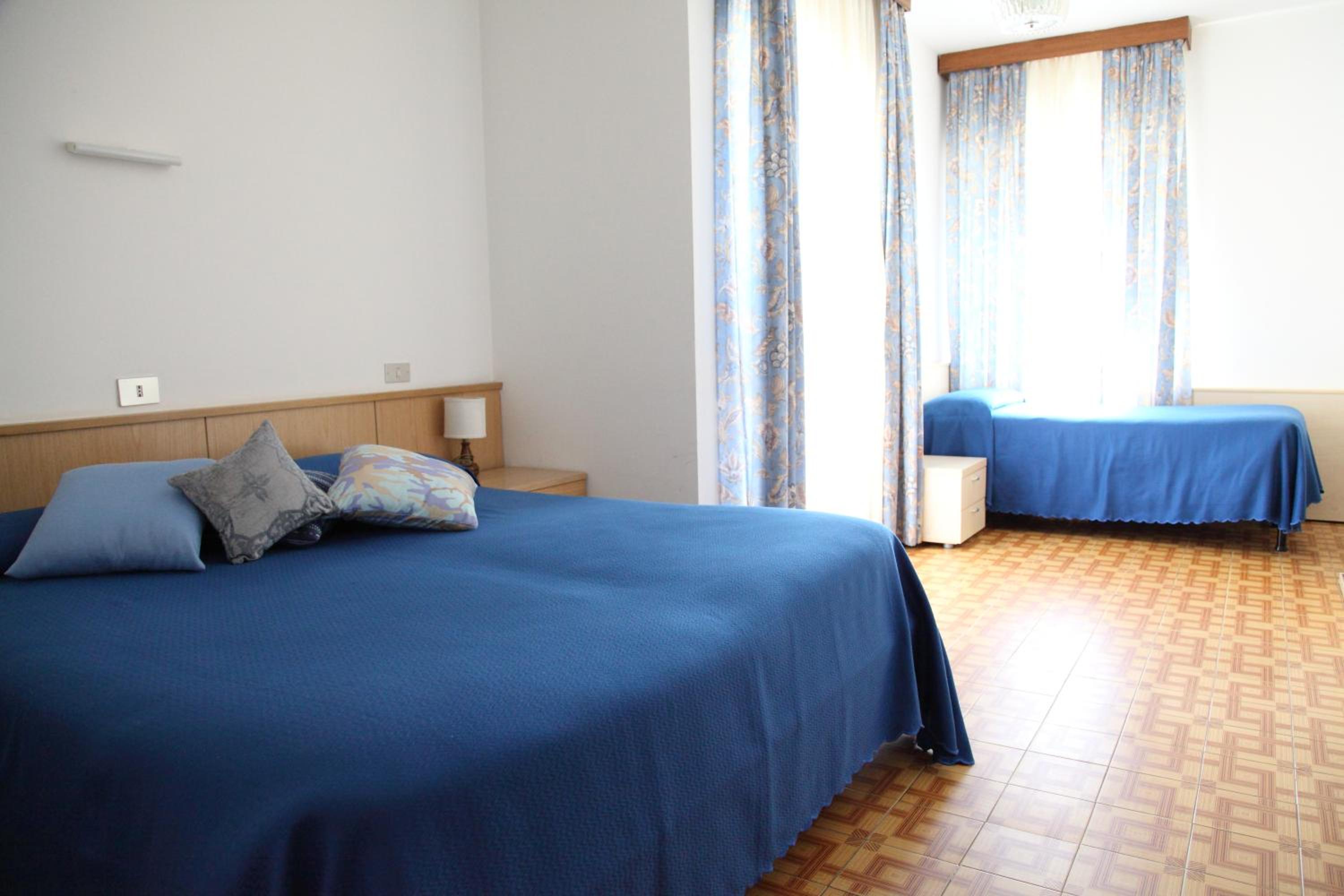 Triple Room With Mountain View
