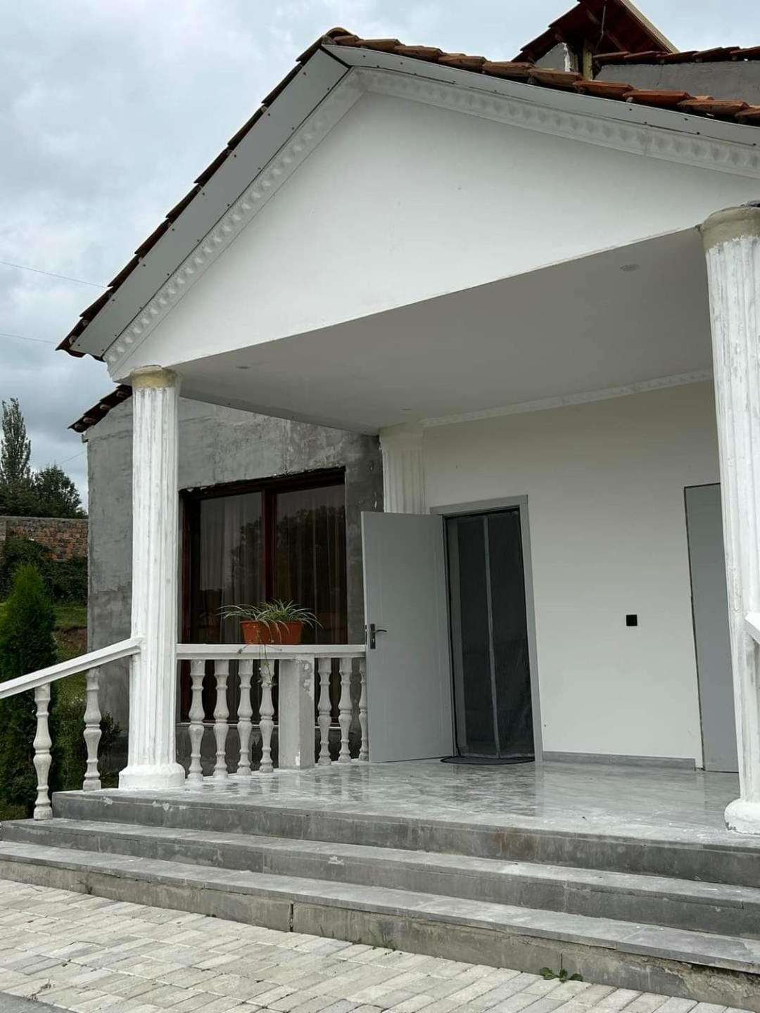 Two-Bedroom House photo 3