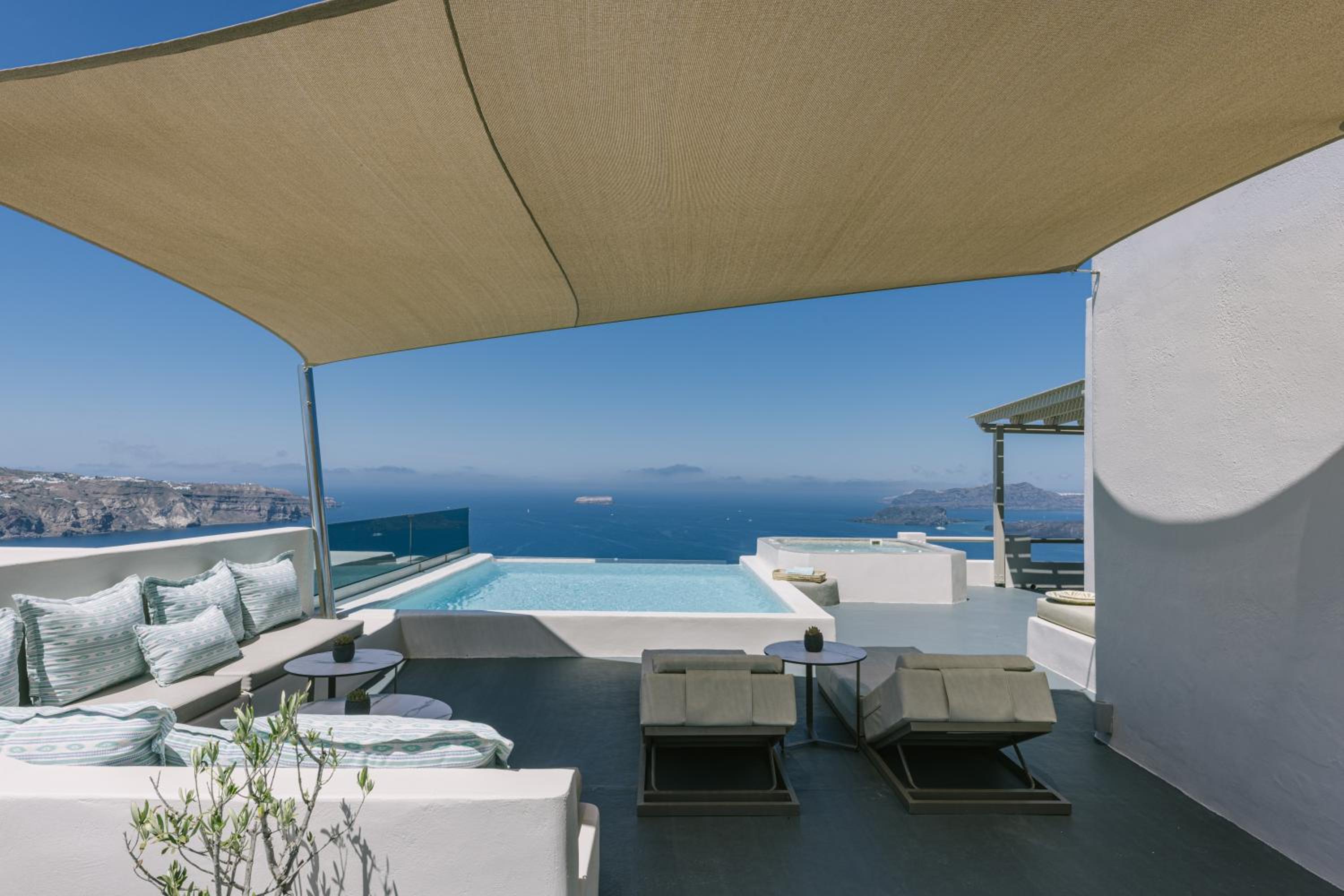 Villa with Private Pool - Photo 22
