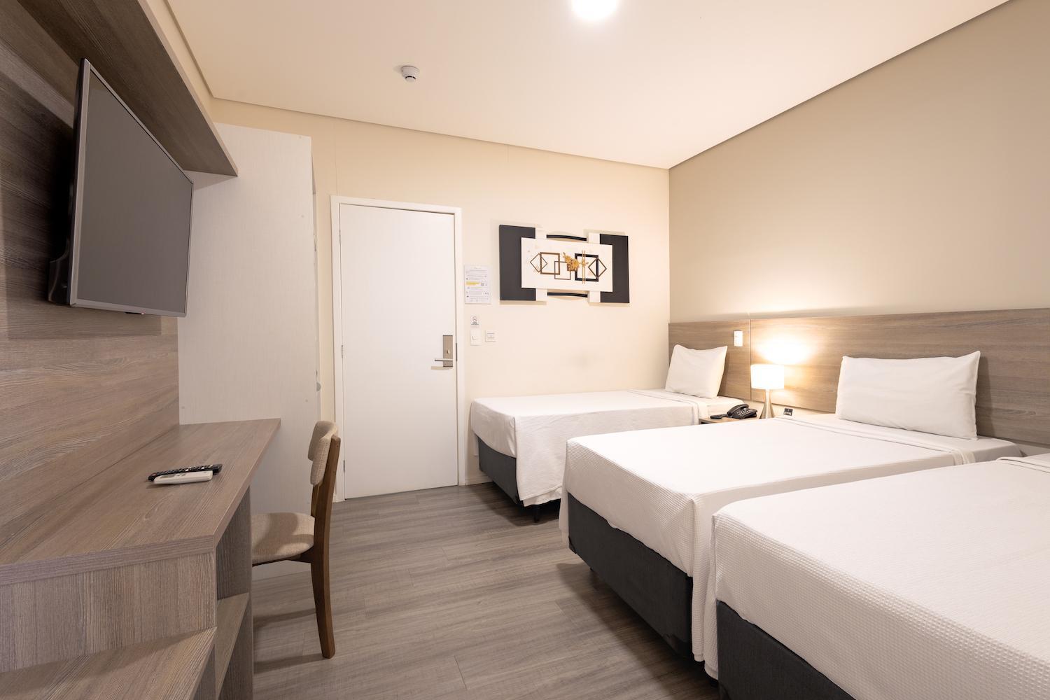 Standard Triple Room - Photo 4
