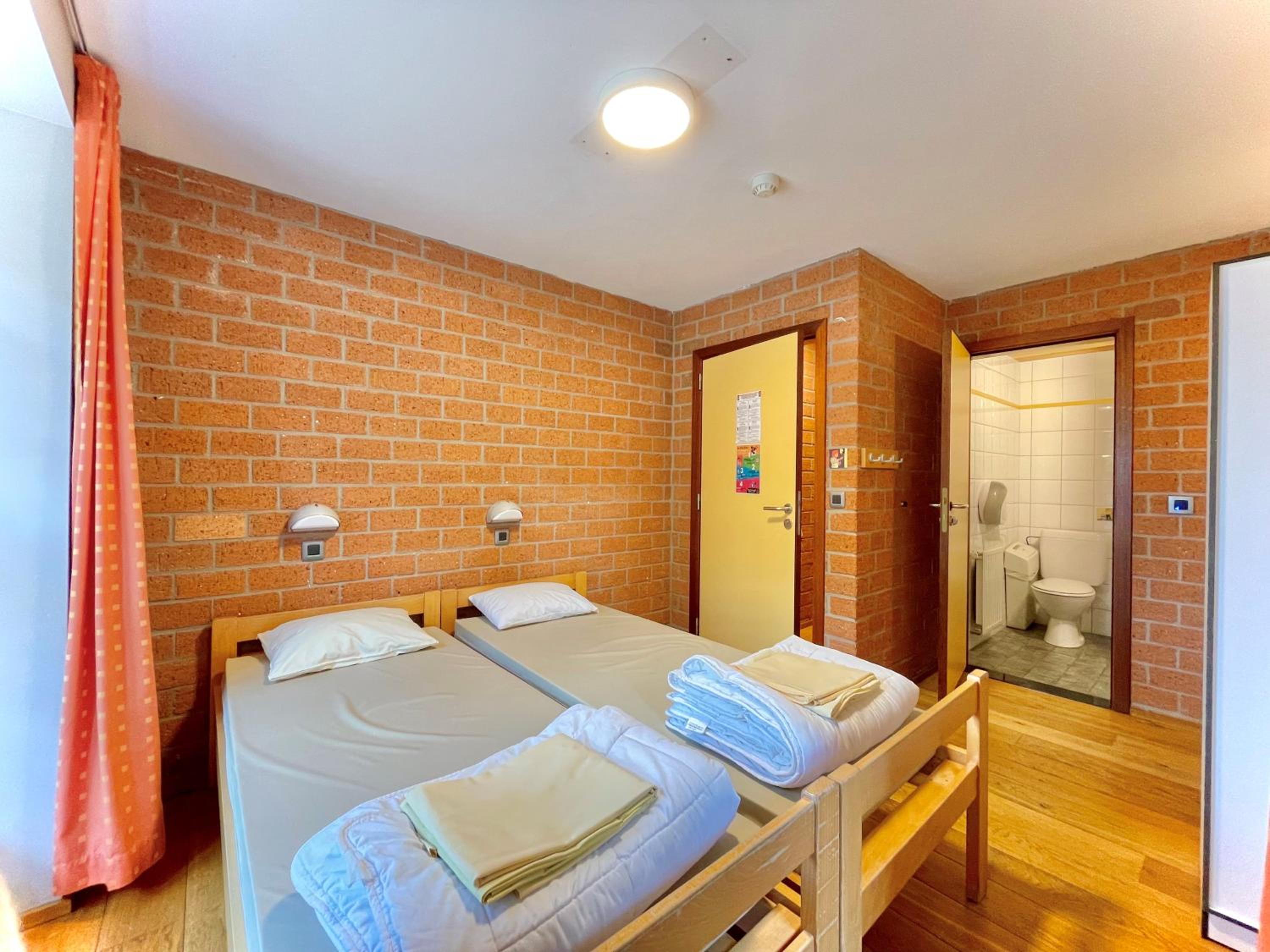 Double Room with Private Bathroom photo 3