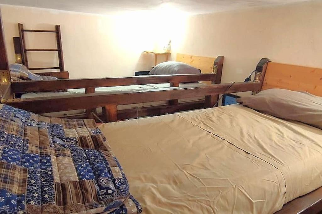 One-Bedroom House photo 1