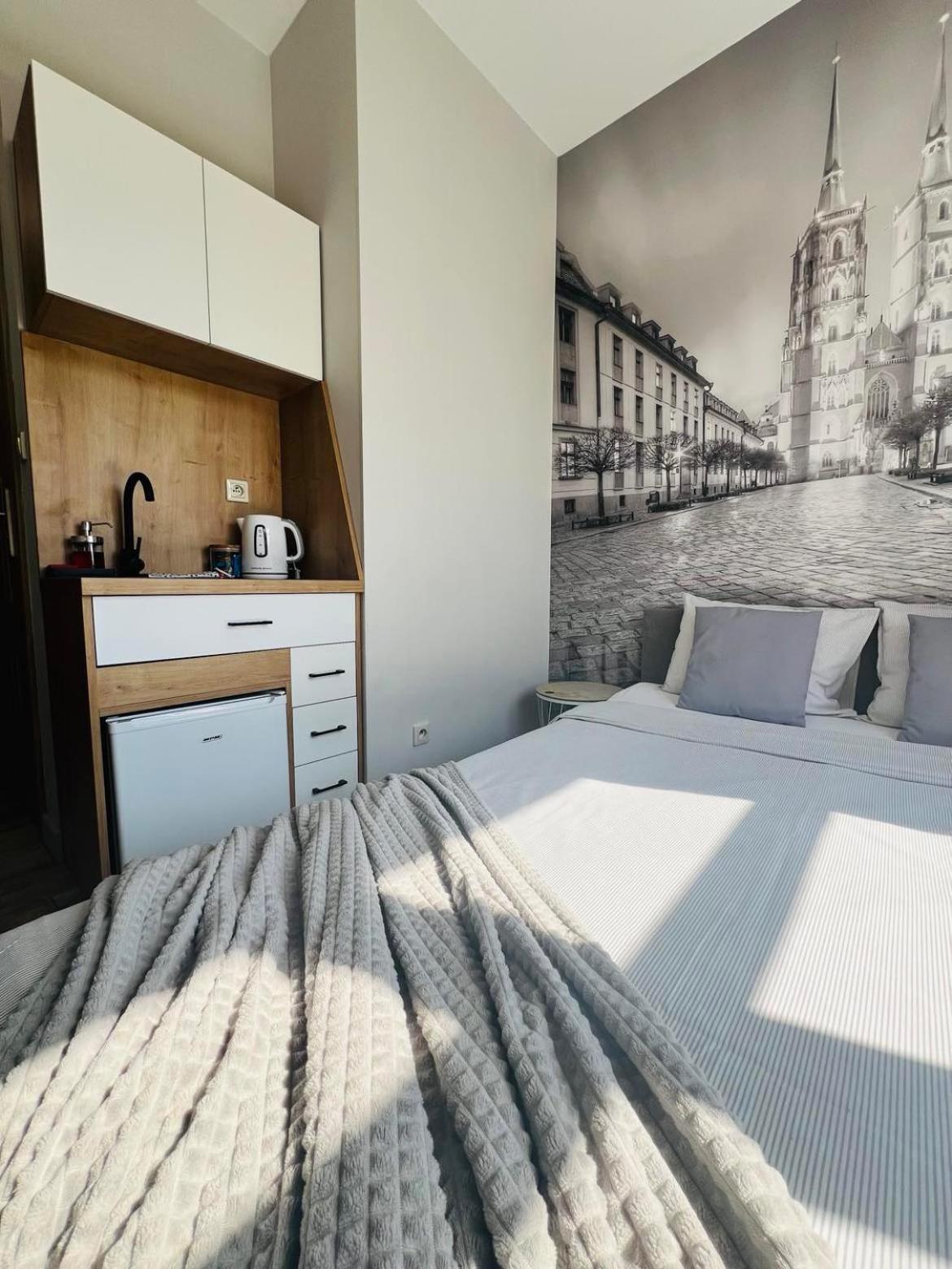 Double Room with Private Bathroom - Photo 4