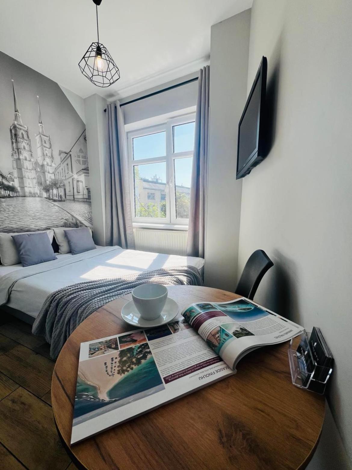 Double Room with Private Bathroom - Photo 1