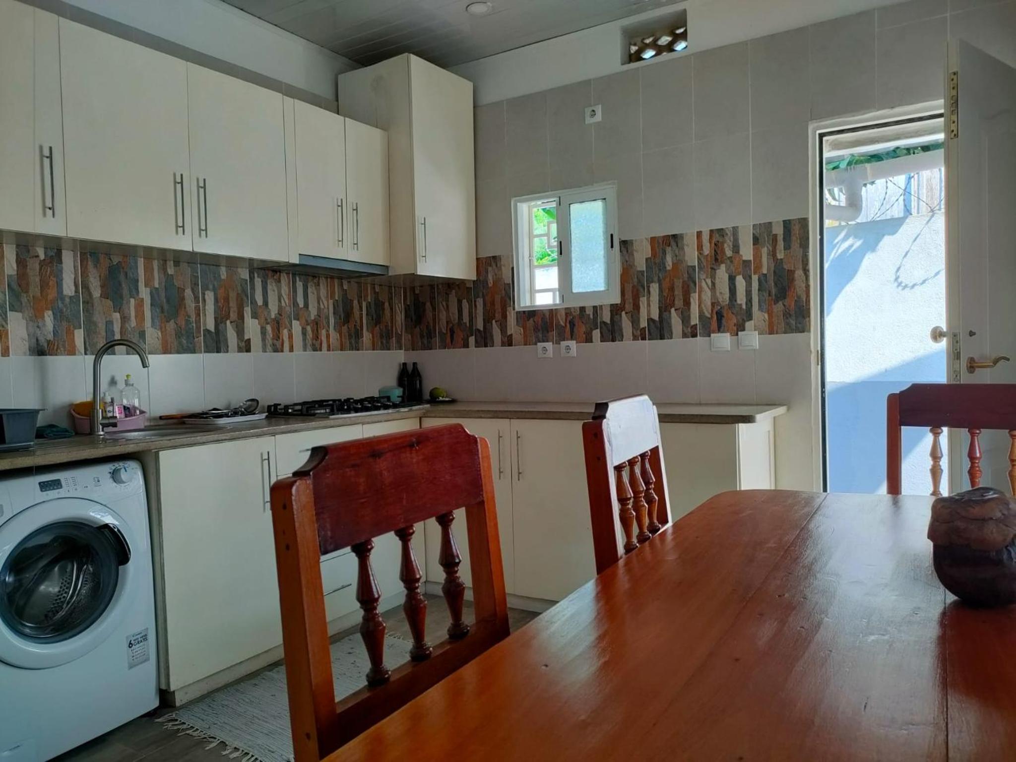 Three-Bedroom House photo 3