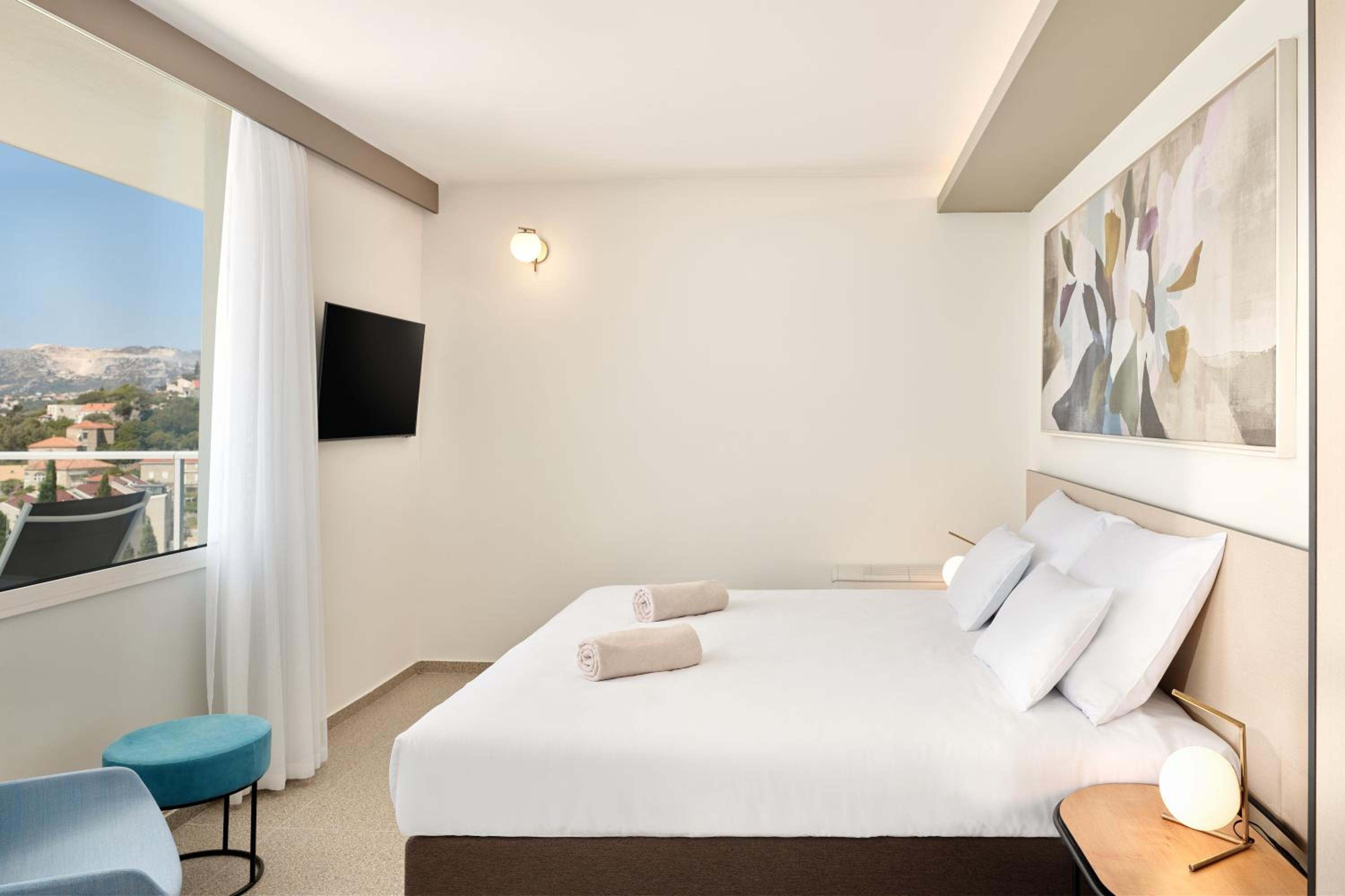 Sea View Suite with Terrace - Photo 7