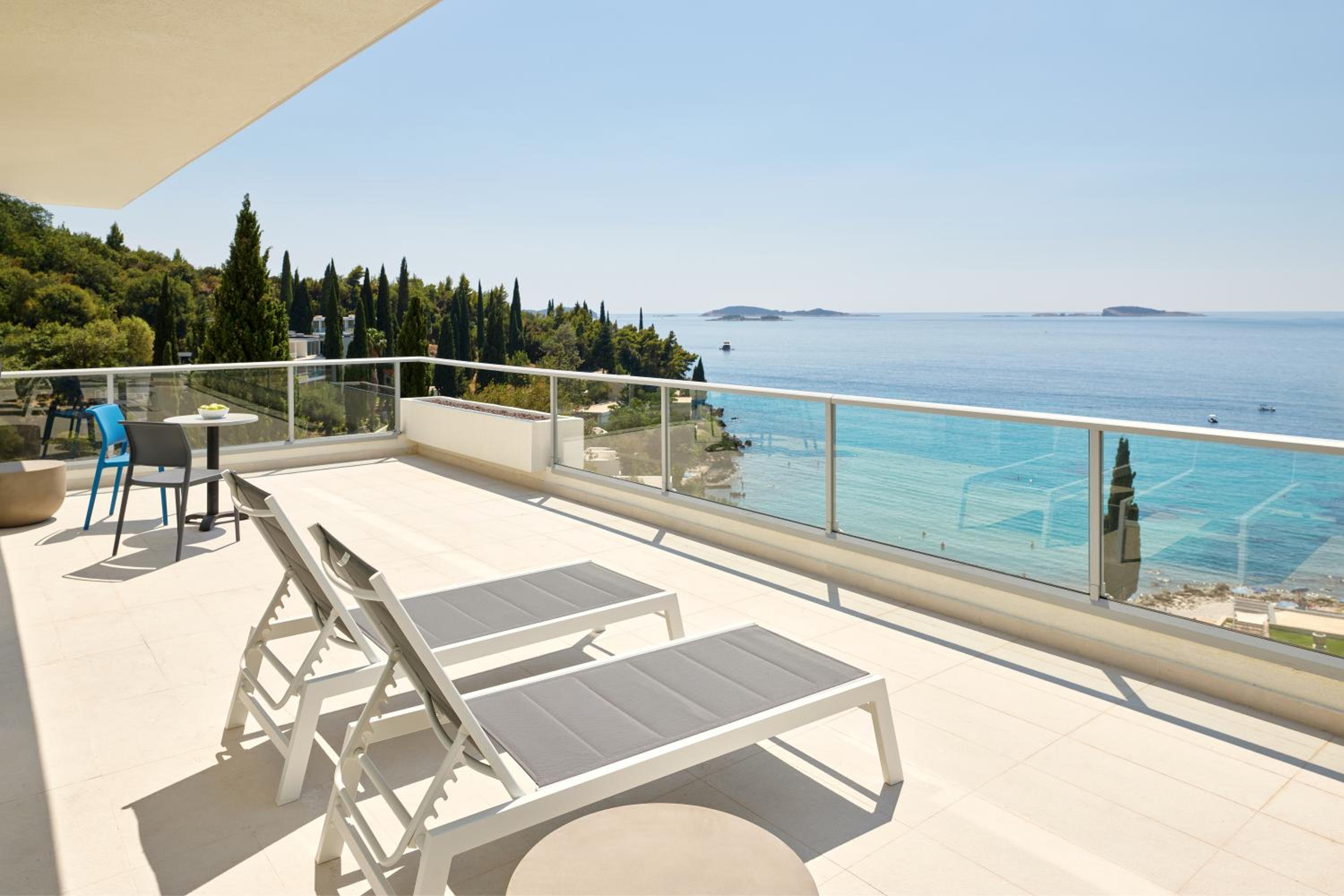 Sea View Suite with Terrace - Photo 8