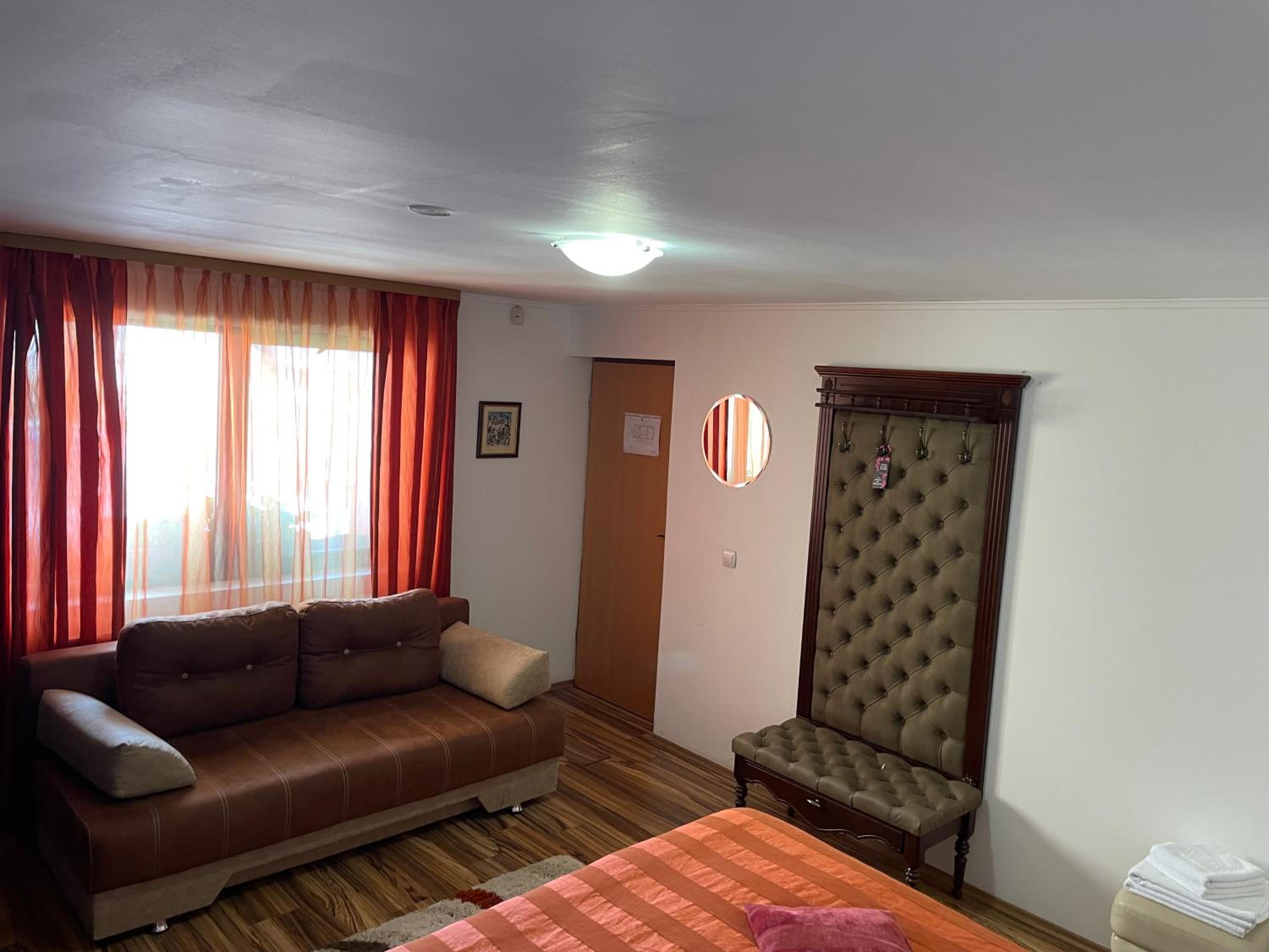 King Room with Two King Beds photo 2