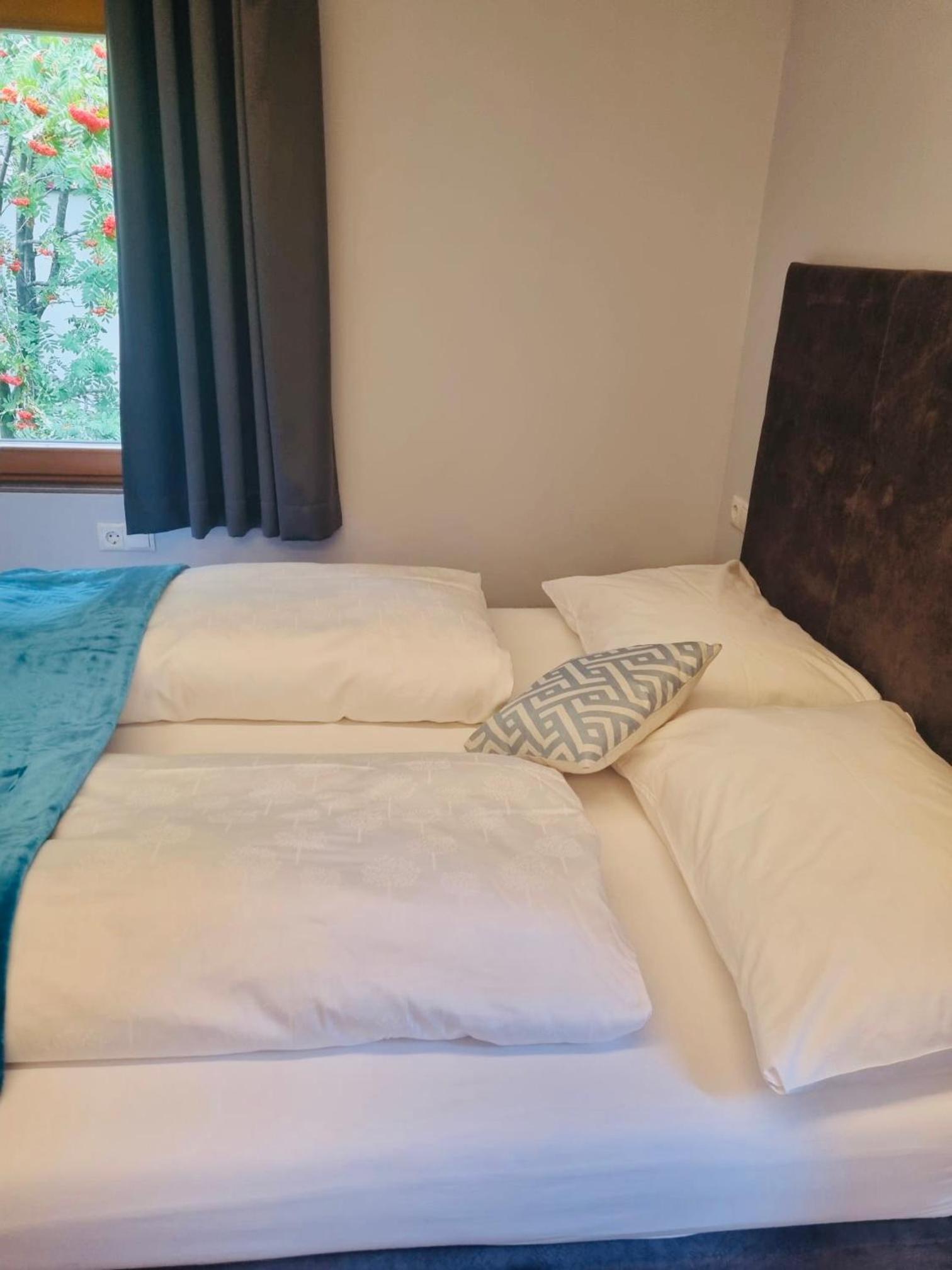 Double Room With Private Bathroom photo 2