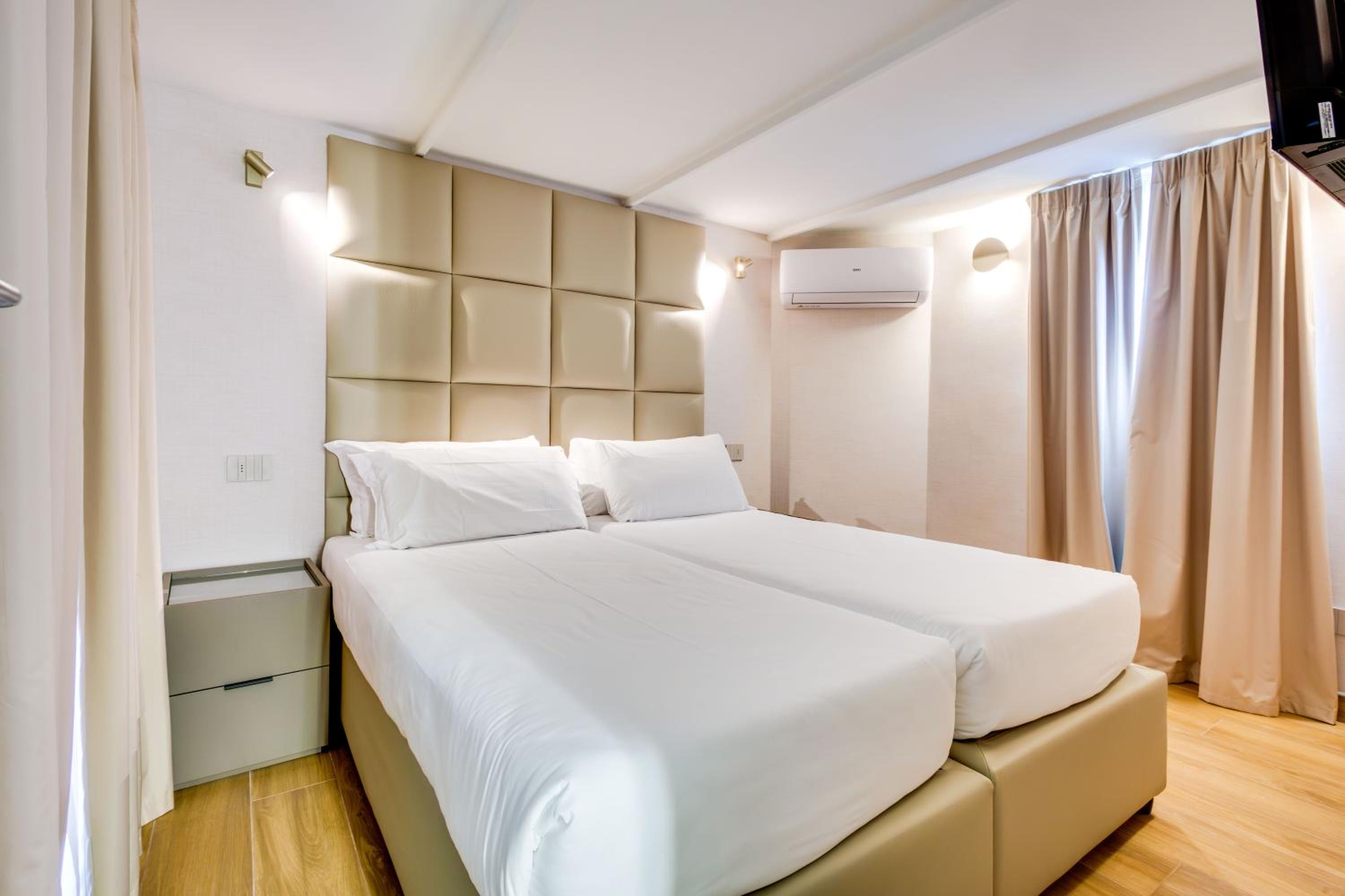 Suite with Terrace photo 2