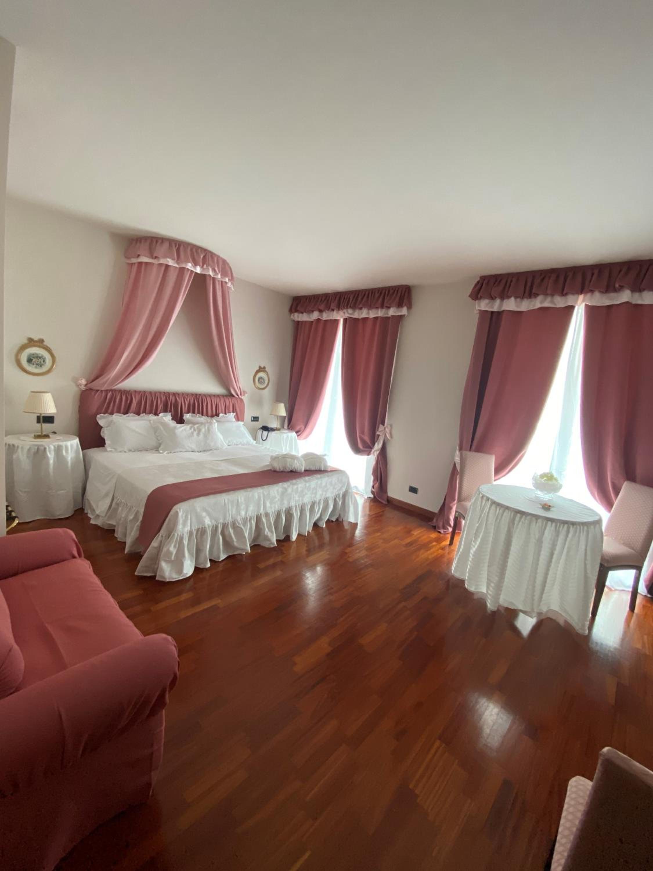 Junior Suite - Photo 4