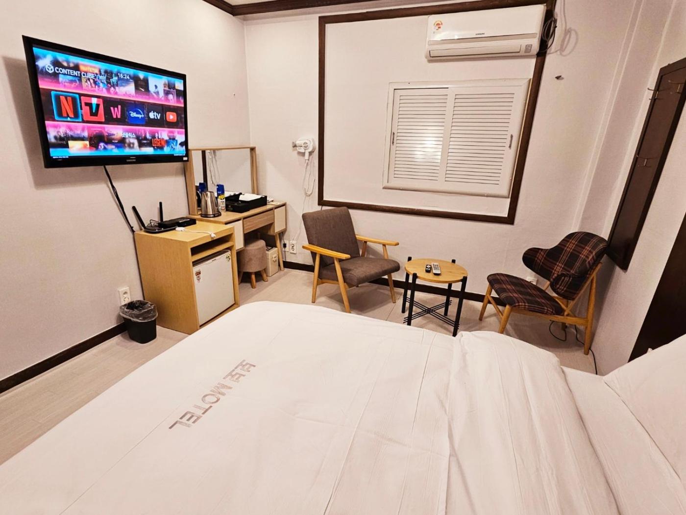 Deluxe Double Room photo 2