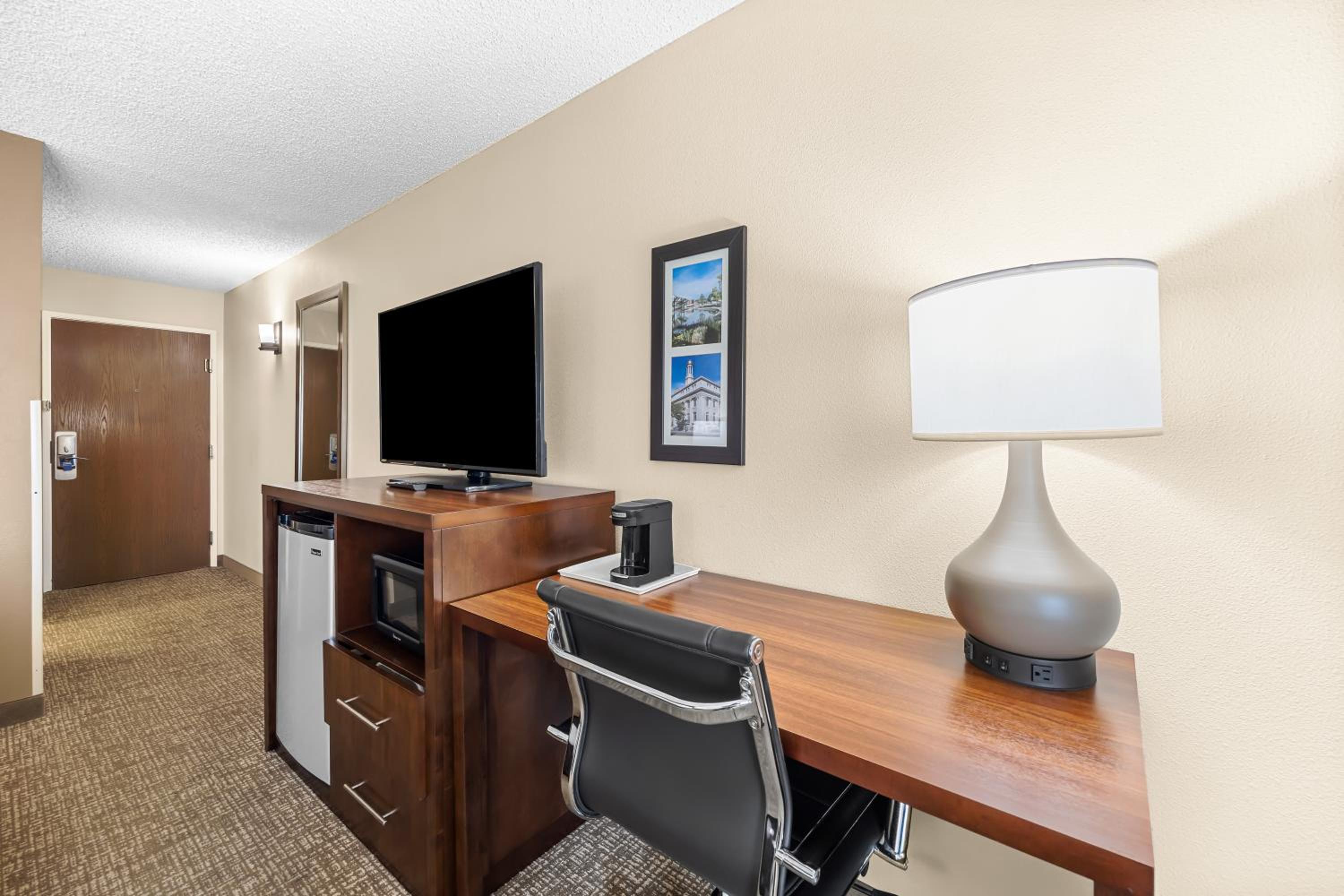 King Room - Non Smoking/Pet Friendly - Photo 4