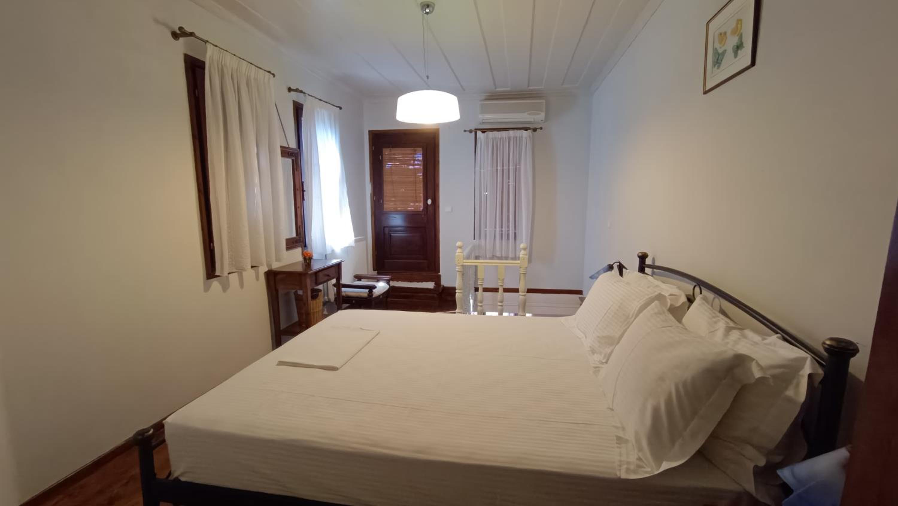 Deluxe Double Room with Balcony and Sea View photo 1