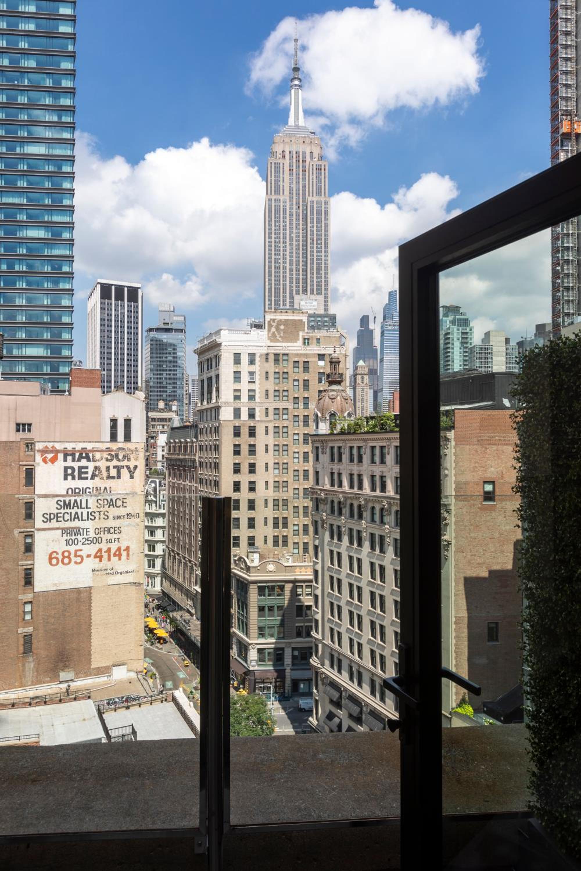 Gotham Jr. Suite King Terrace photo 3