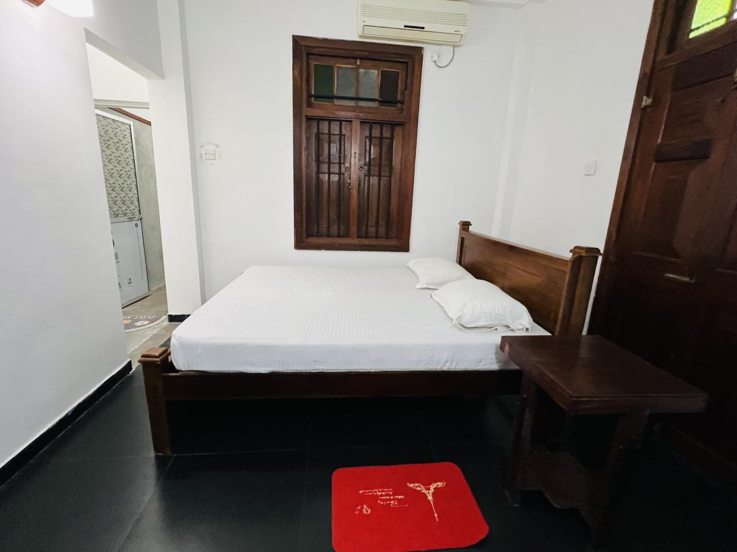 Deluxe Room (2 Adults + 1 Child) photo 1