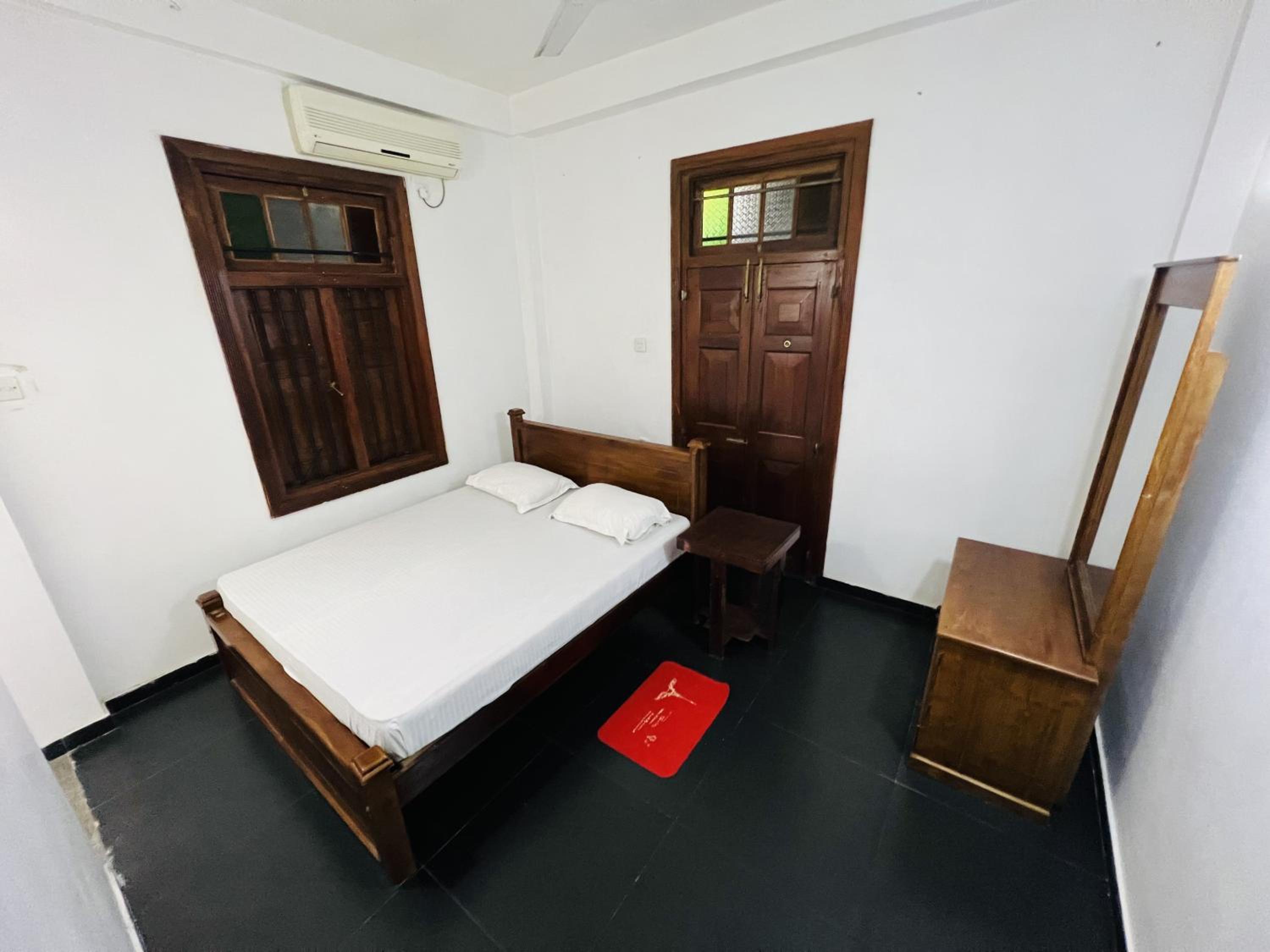 Deluxe Room (2 Adults + 1 Child) photo 3
