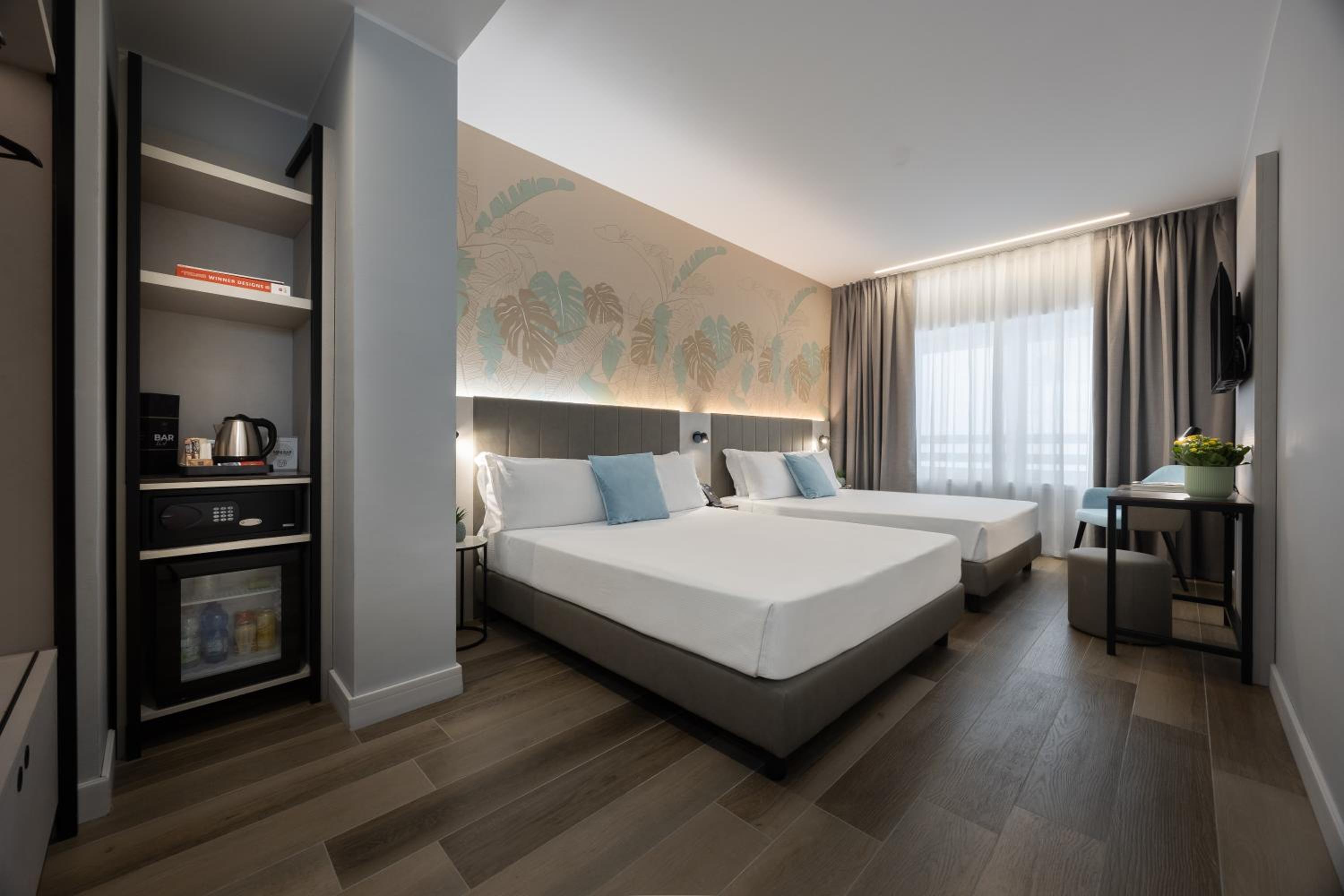 Superior Queen Room with Two Queen Beds
